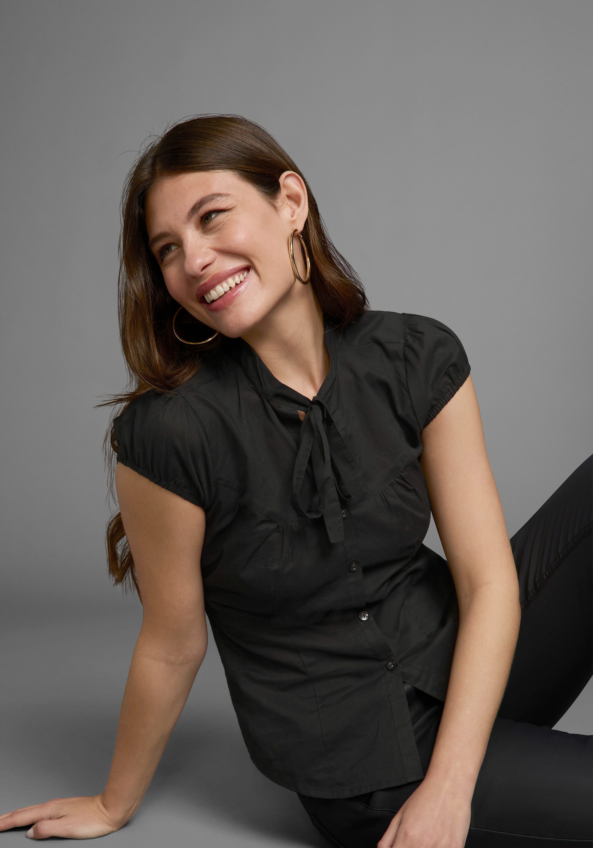 AJC Blouse met kraagstrik met een bindstrik