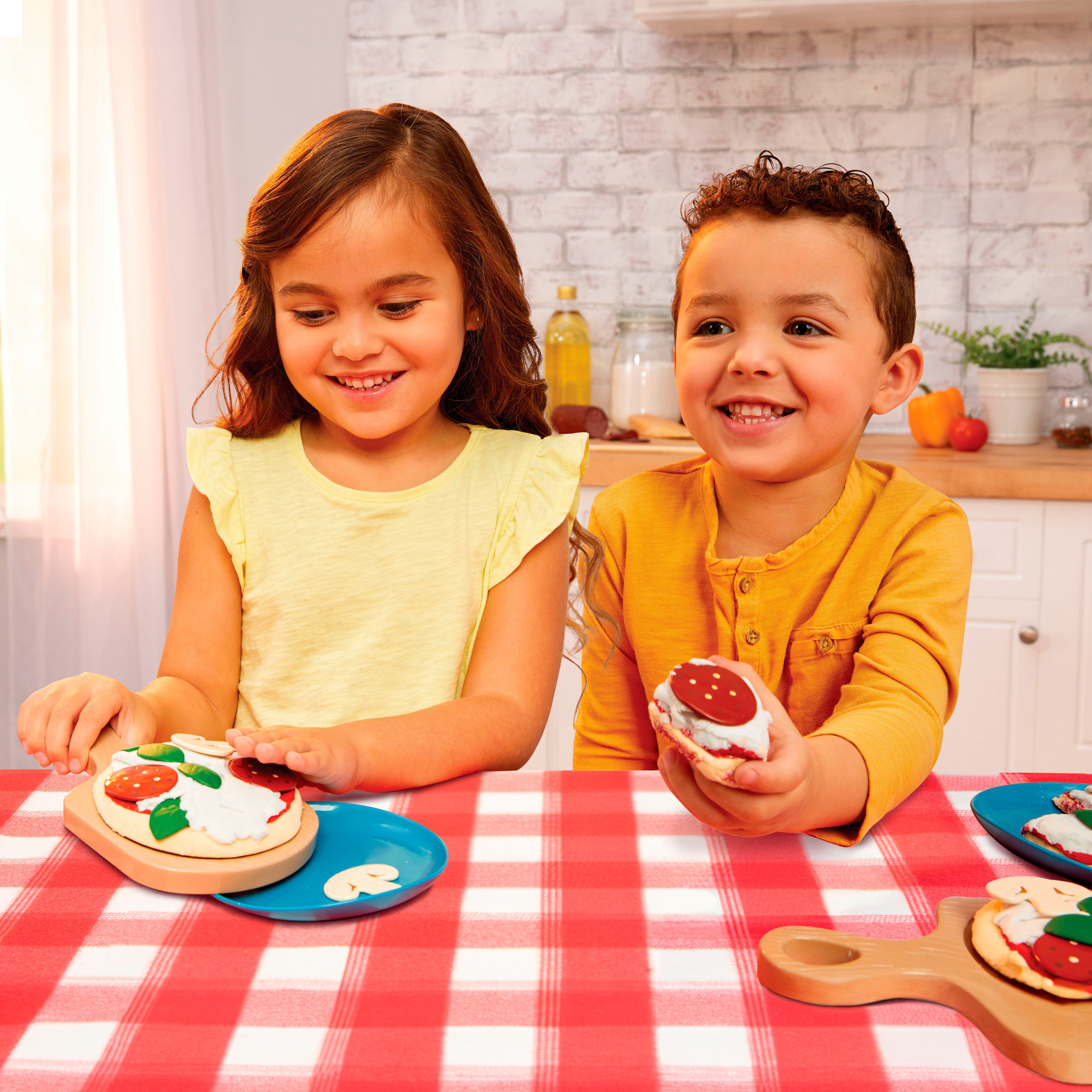 Little Tikes® Speelgoed-levensmiddelen Creative Chefs Pizza Kit (18-delig)