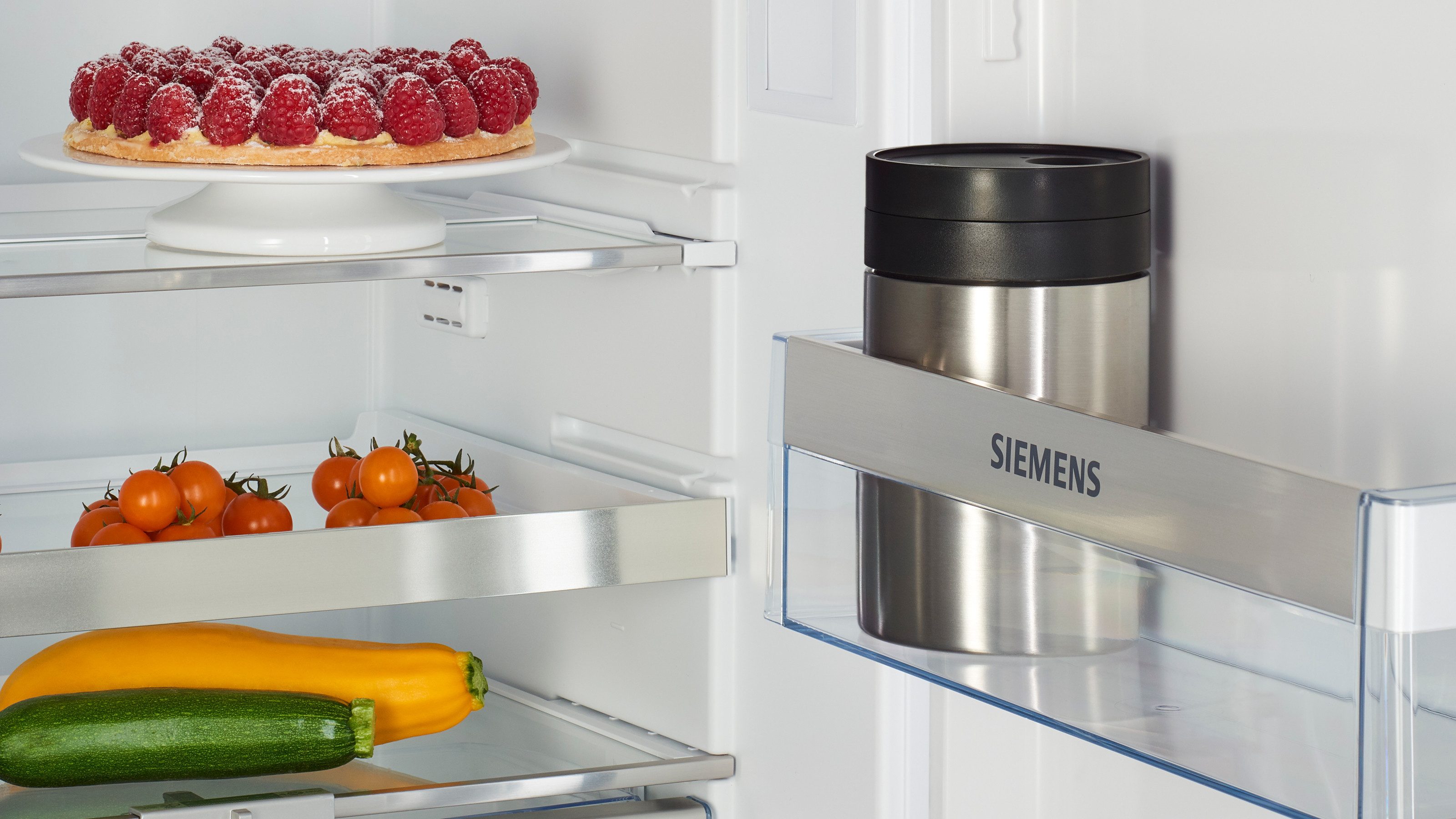 SIEMENS Geïsoleerde melkbeker TZ80009N, freshlock-deksel, 0,5 l, voor alle volautomatische koffiezetapparaten van de eq-serie