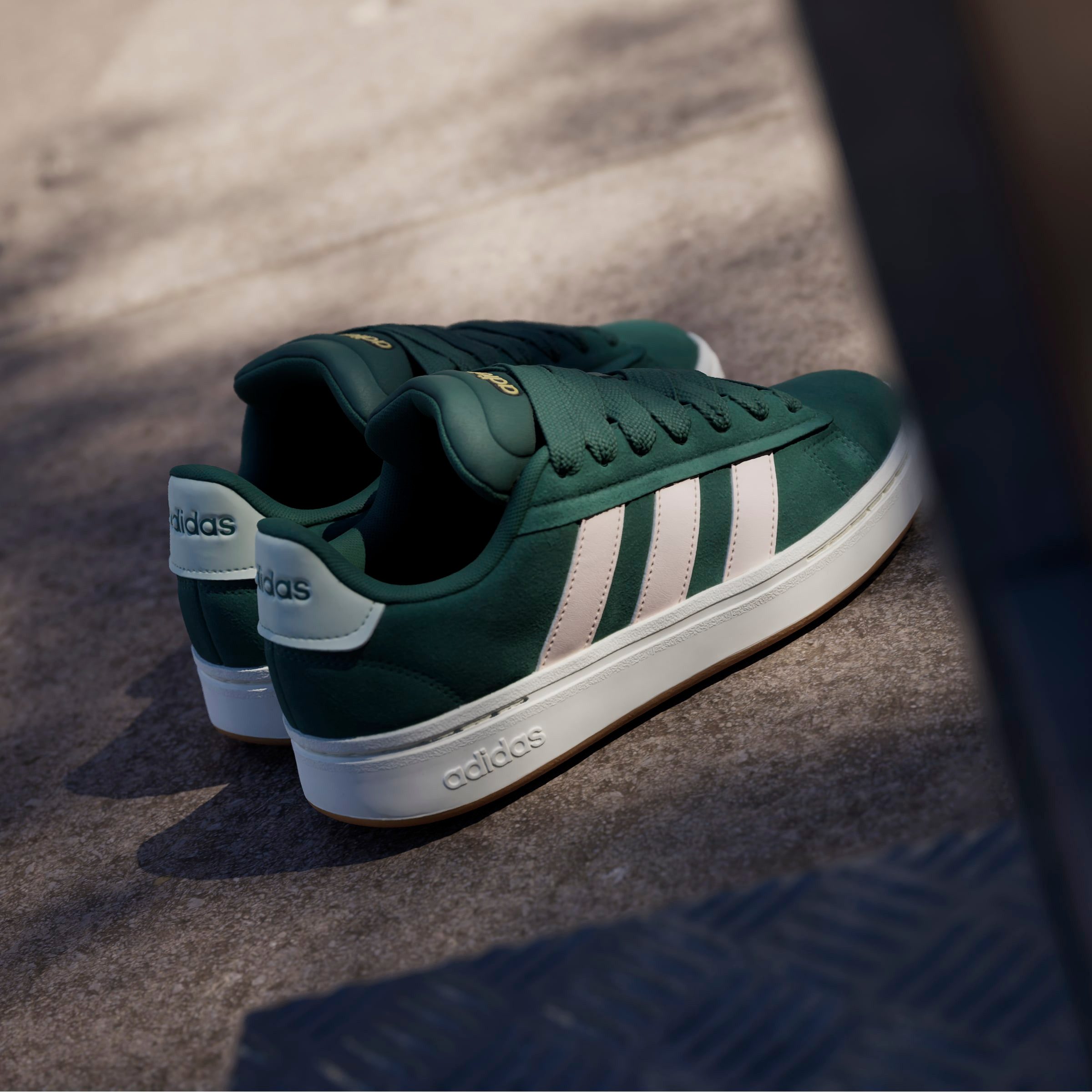 adidas Sportswear Sneakers GRAND COURT ALPHA Design geïnspireerd door de adidas Campus 00