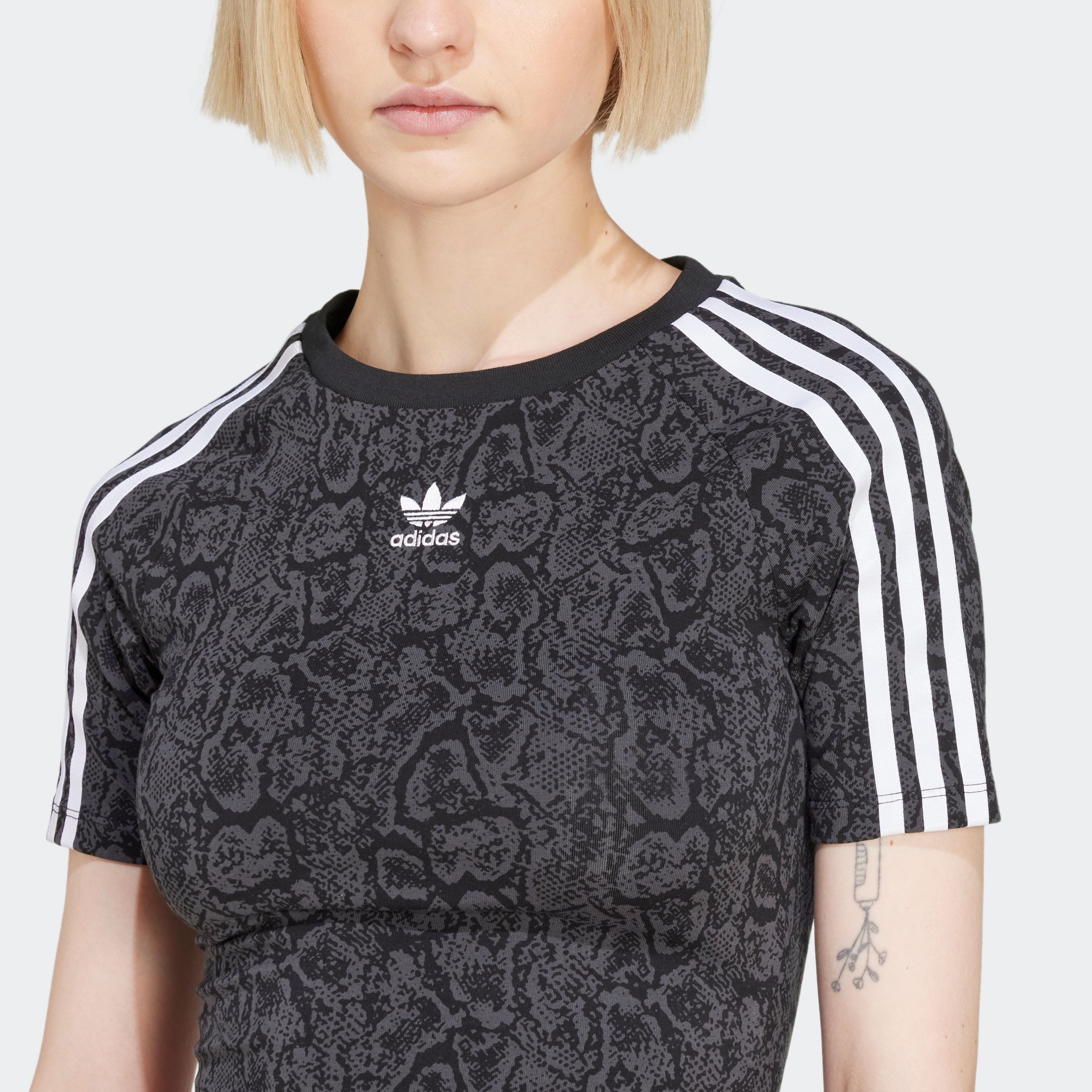 adidas Originals T-shirt SNAKE BABY TEE