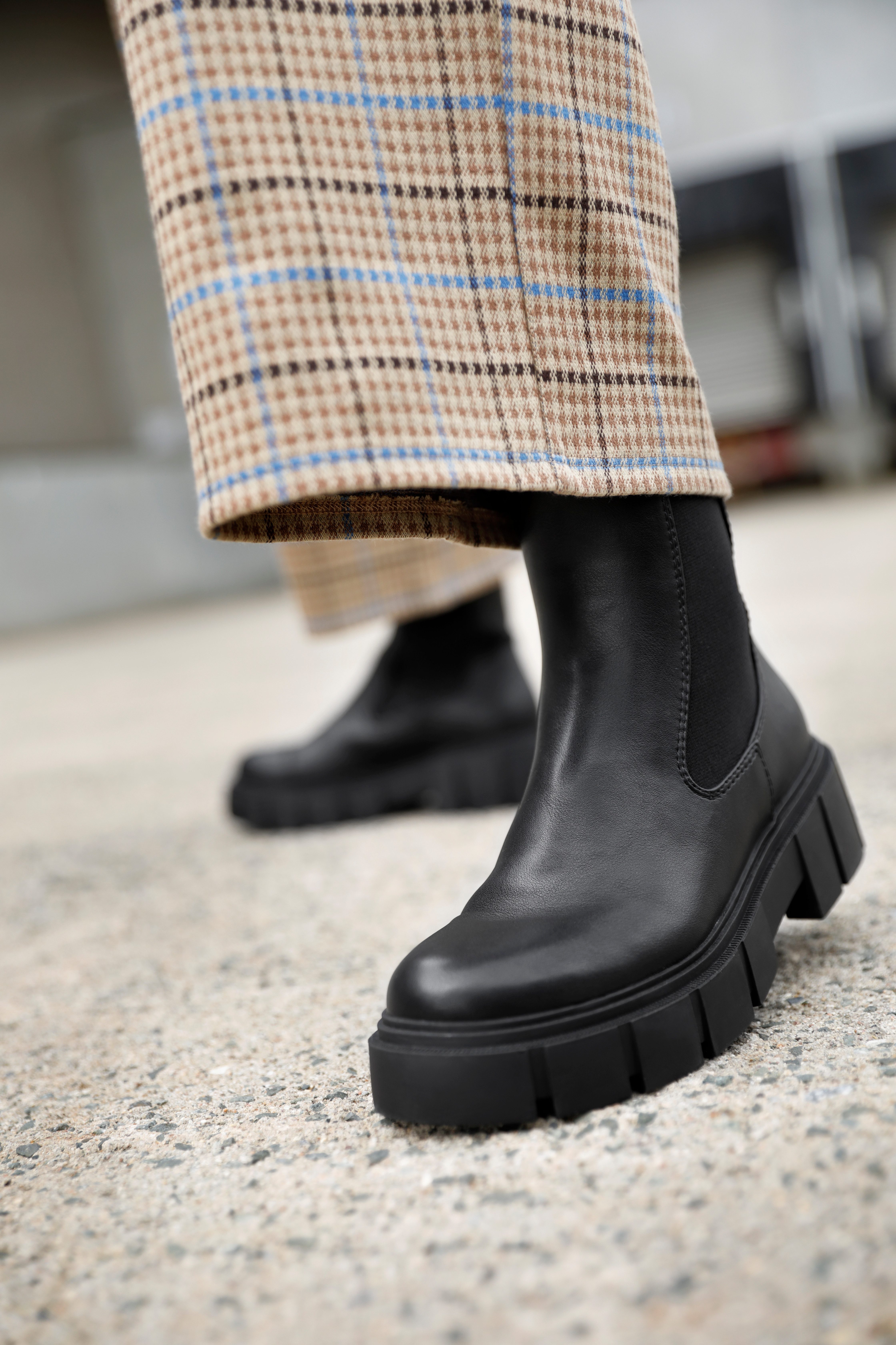 Aniston SHOES Chelsea-boots enkellaars met stretchinzetten - nieuwe collectie! smalle vorm
