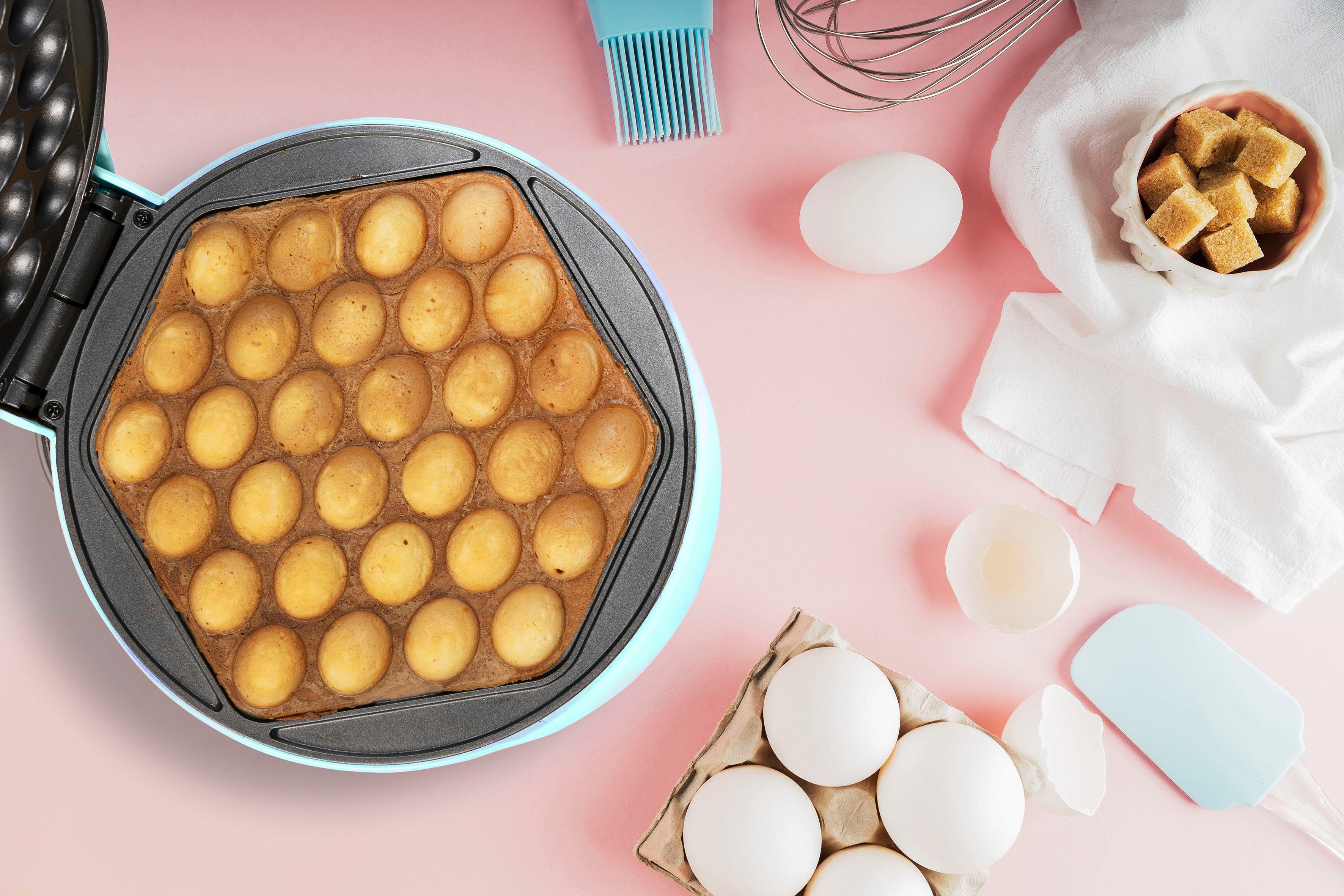 bestron Wafelijzer ABWM300 voor bubble wafels die gevuld kunnen worden, met controlelampje & antiaanbaklaag