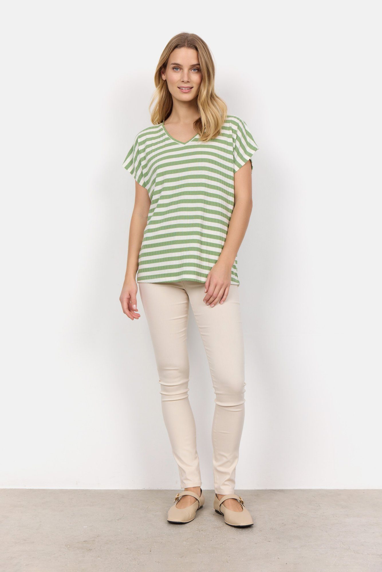 soyaconcept Shirt met korte mouwen SC-KAIZA 3 T-shirt, basic met V-hals en streeplook