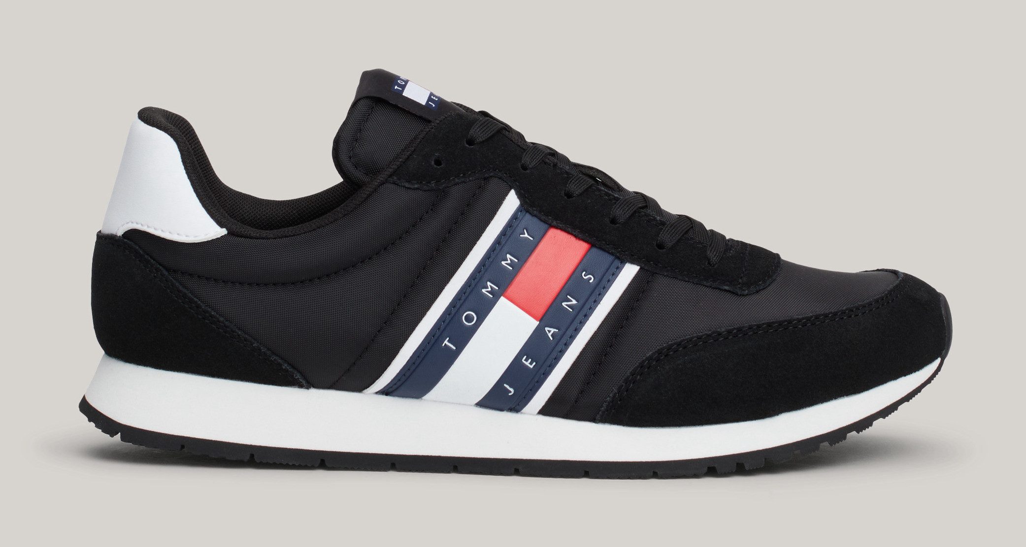 TOMMY JEANS Sneakers TJM RUNNER CASUAL ESS vrijetijdsschoen, lage schoen, veterschoen met zijlogo-vlag