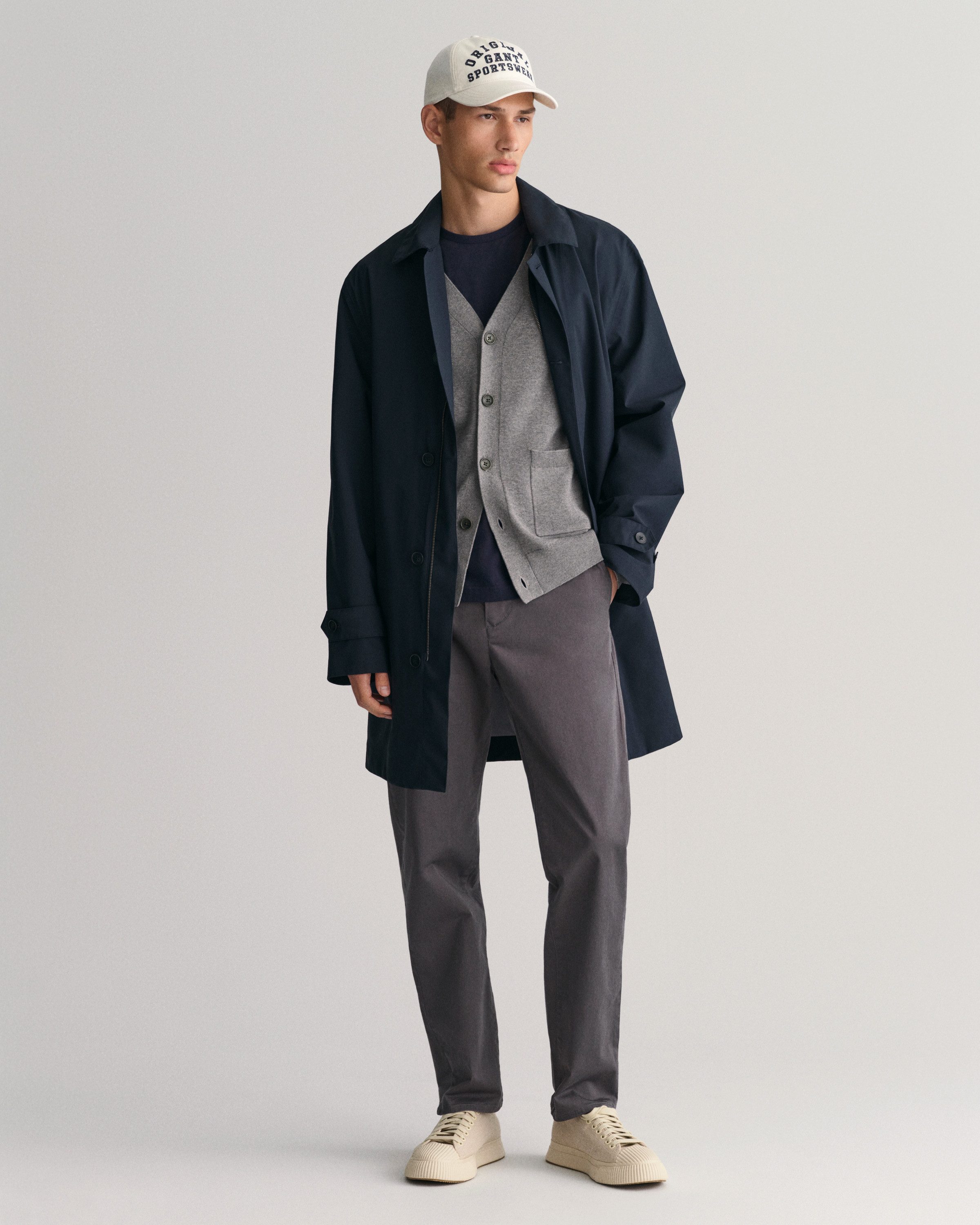 Gant Vest CLASSIC COTTON V-CARDIGAN Grafische GANT-borduursel op de borst