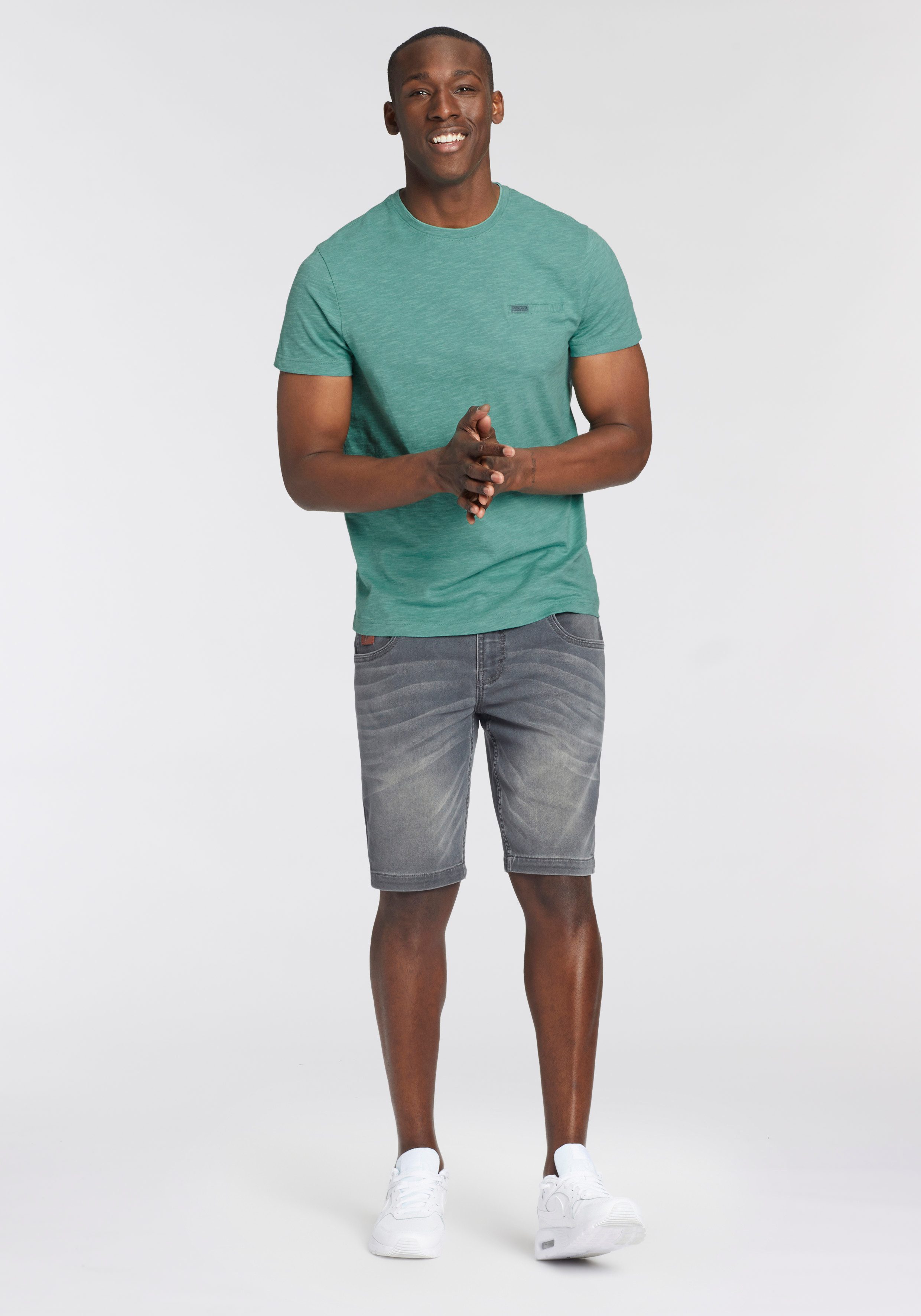 Bruno Banani T-shirt Met dubbele kraag en sierborstzak