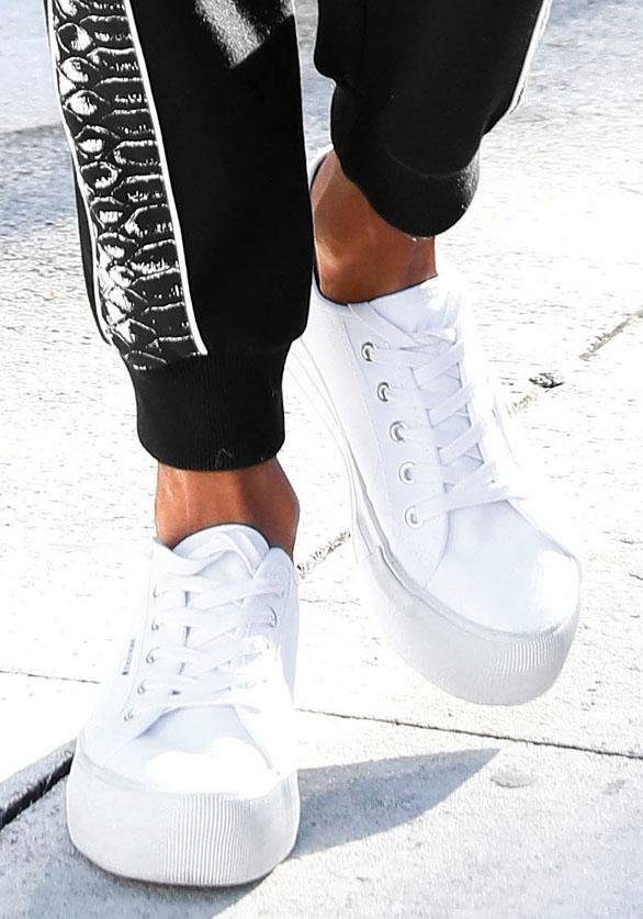 Lascana Sneakers Veterschoen, vrijetijdsschoen van textiel met plateausole