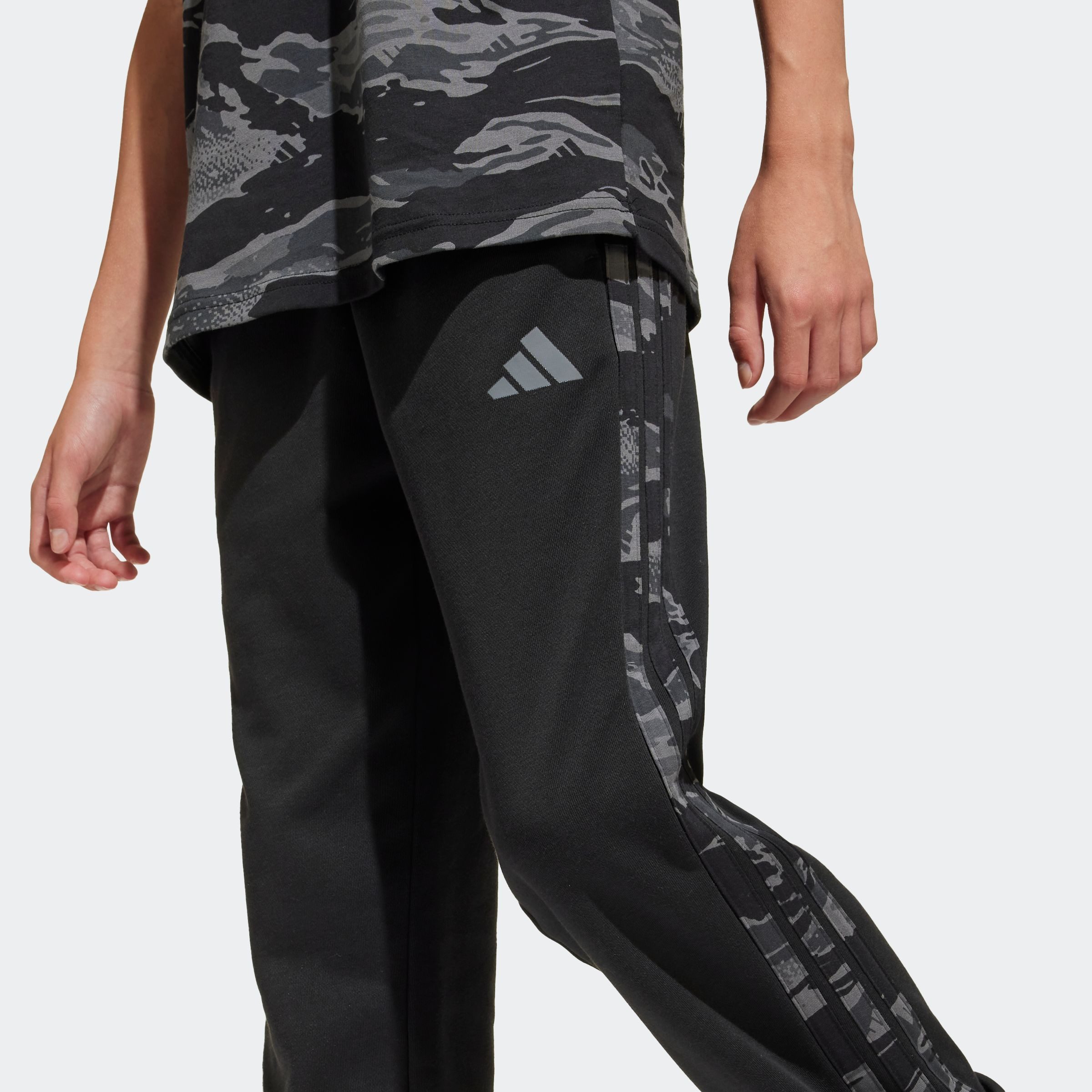 adidas Sportswear Sportbroek J CAMO FT PT (1-delig)
