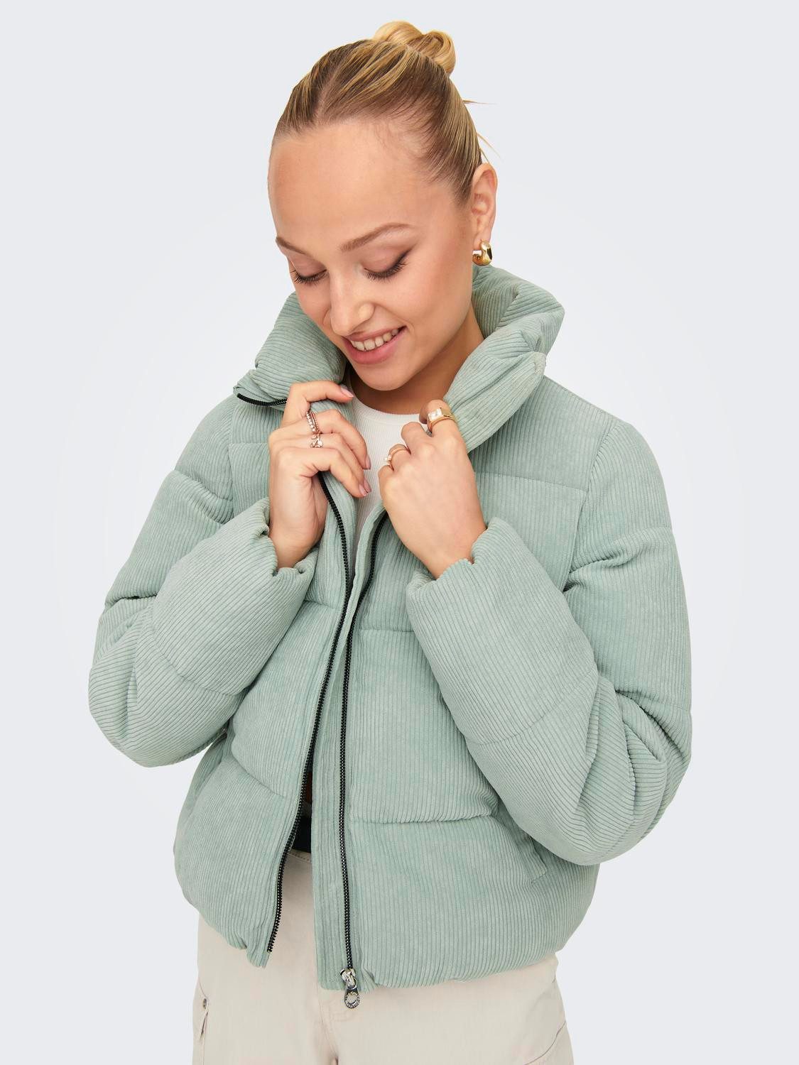 Only Cordjasje ONLNEWDOLLY CORDUROY PUFFER OTW NOOS