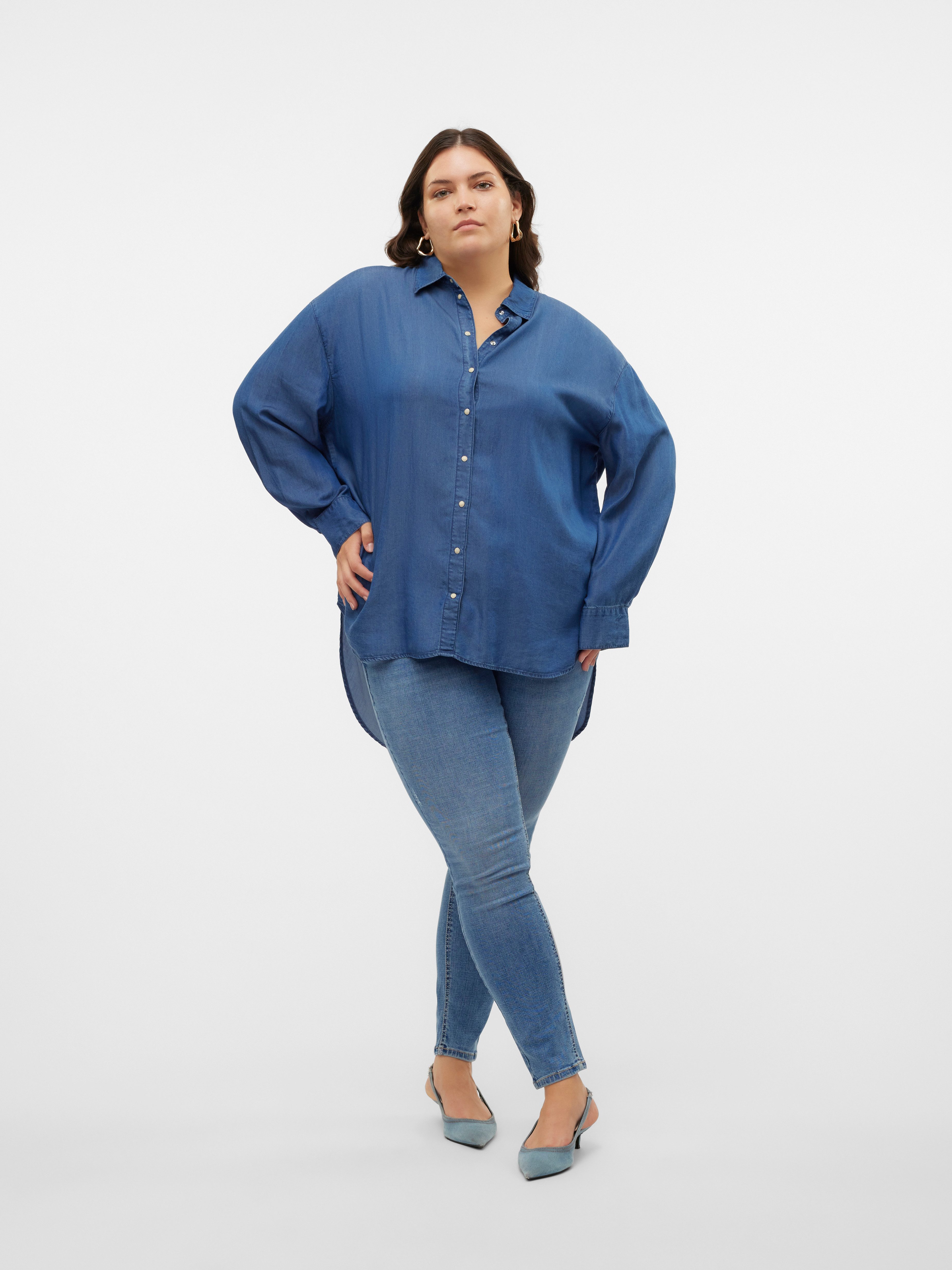 Vero Moda Curve Skinny fit jeans VMCFLASH MR SKINNY JEANS LI347 GA CUR