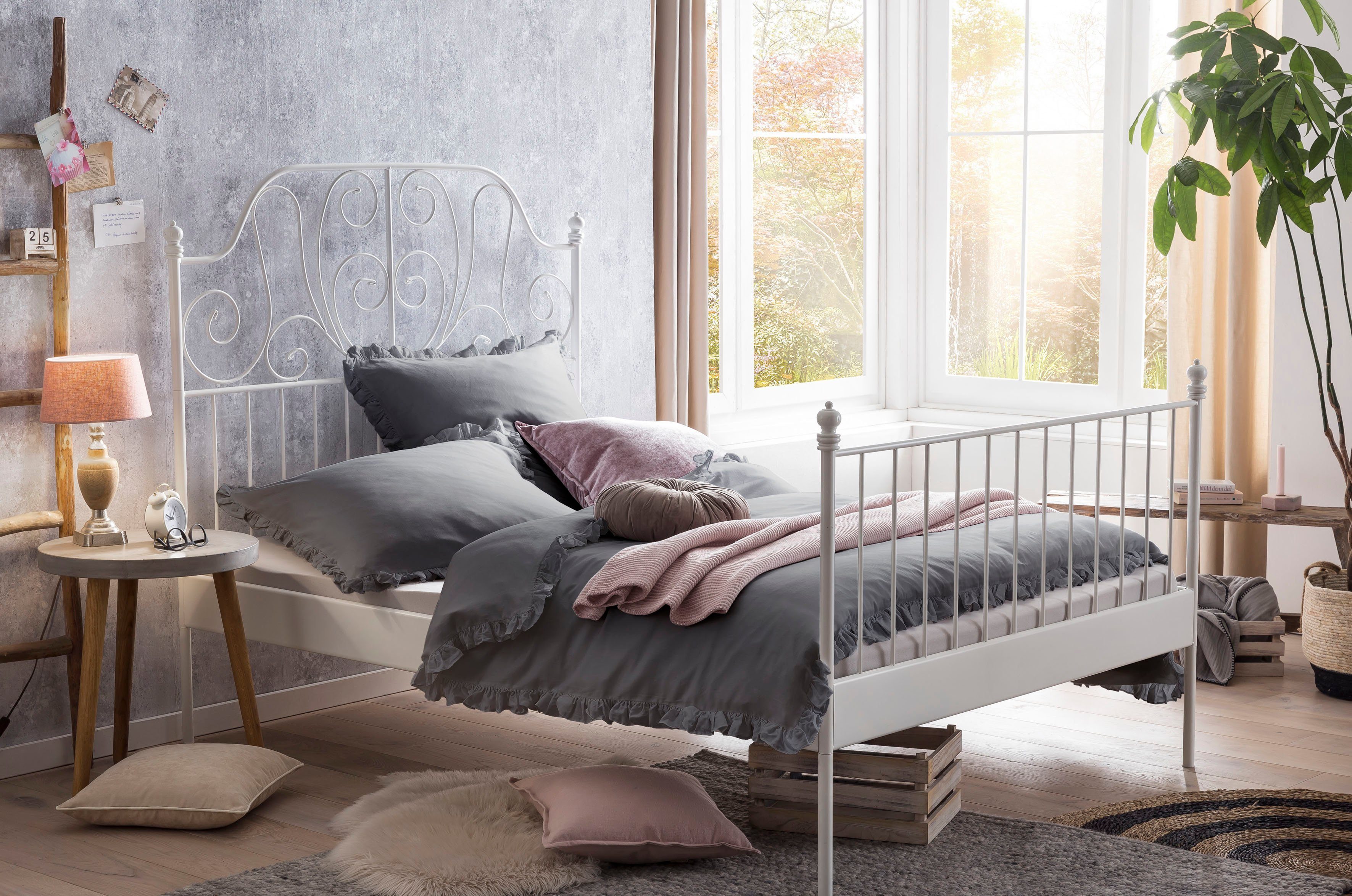 done.® Beddengoed AMELIE dubbelzijdig bedrukte beddengoed met bies