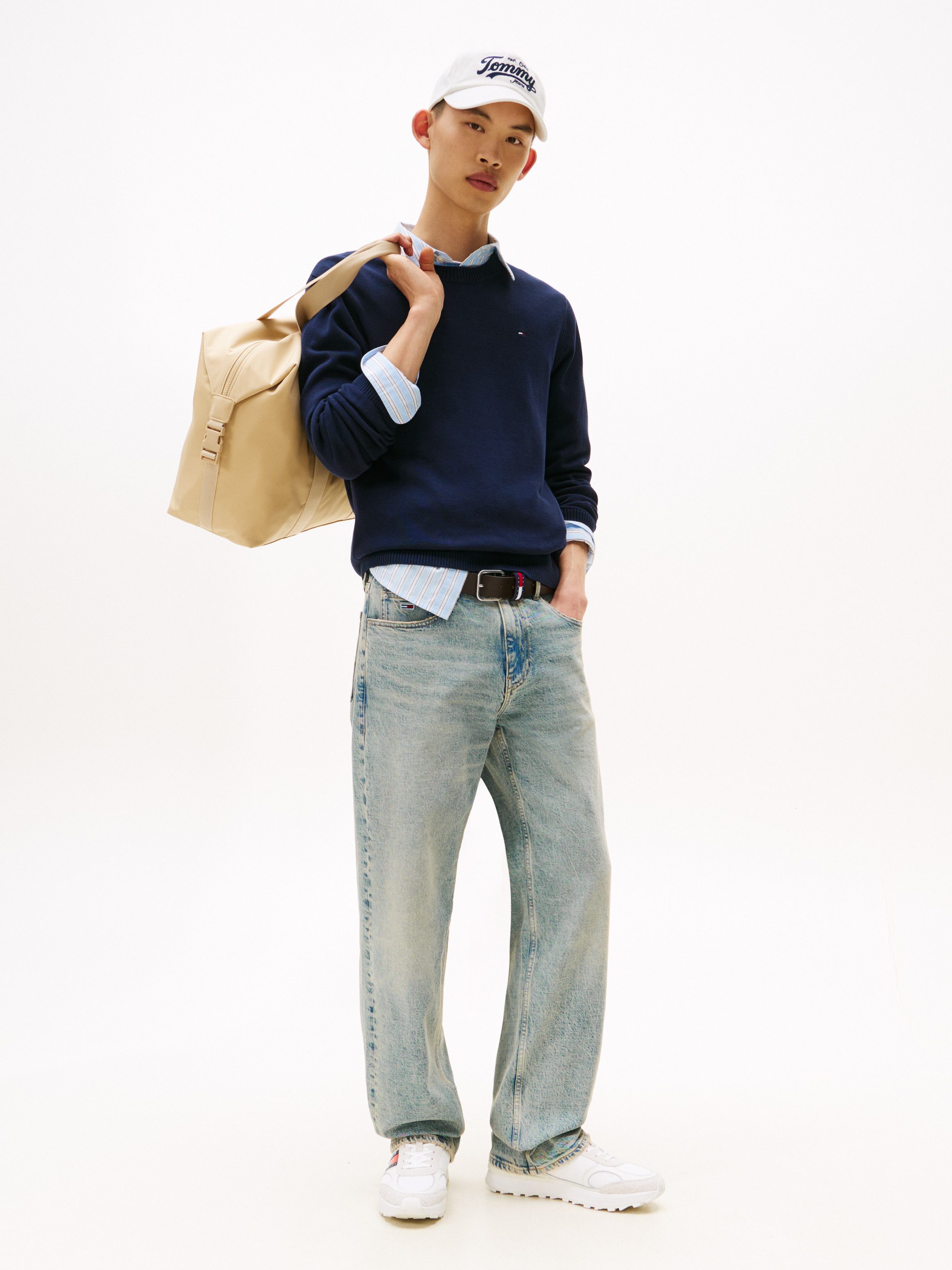 TOMMY JEANS Trui met ronde hals TJM SLIM ESSENTIAL LIGHT SWEATER