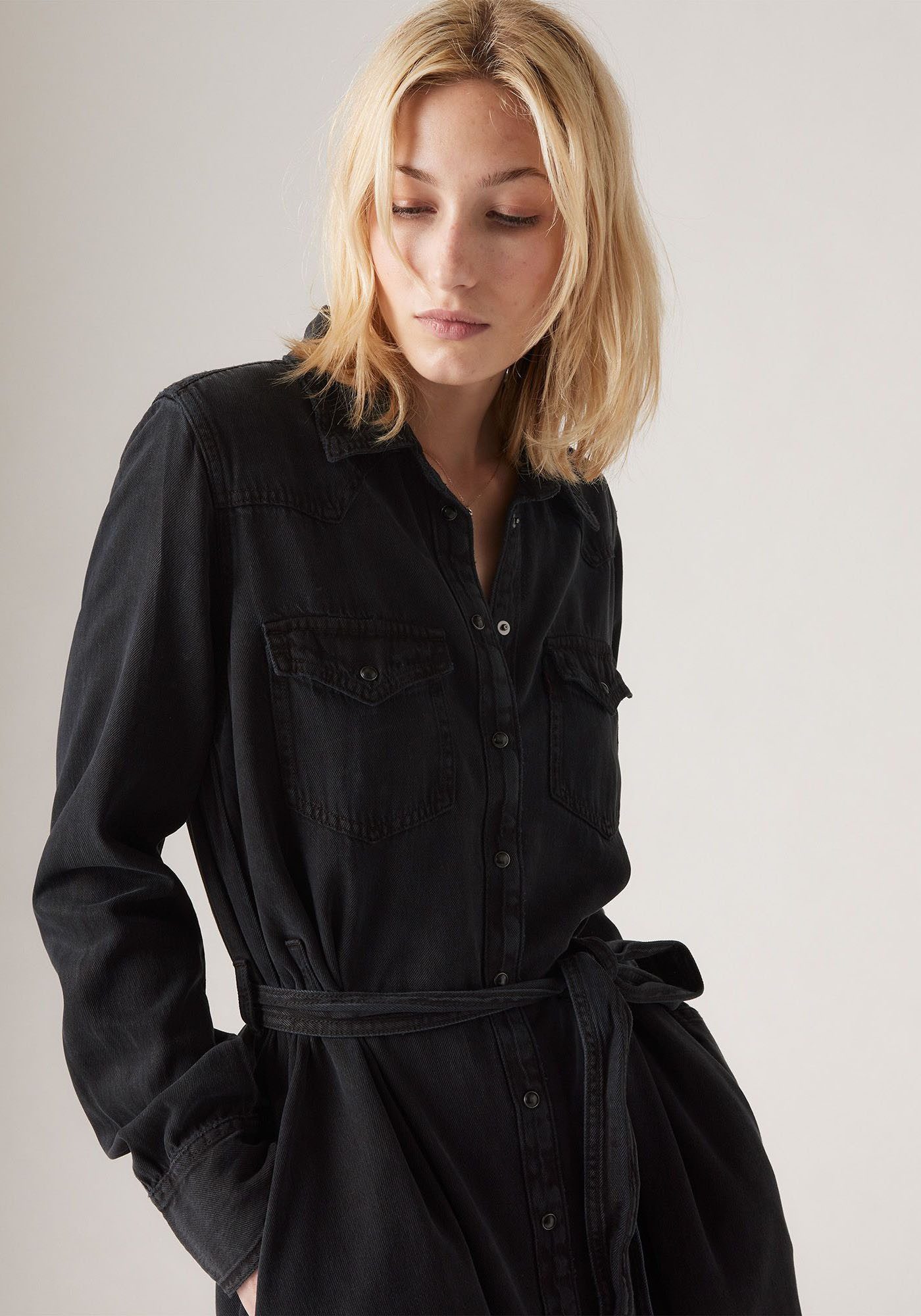 Levi's® Jeans jurk QUINNEY DENIM DRESS met een bindceintuur