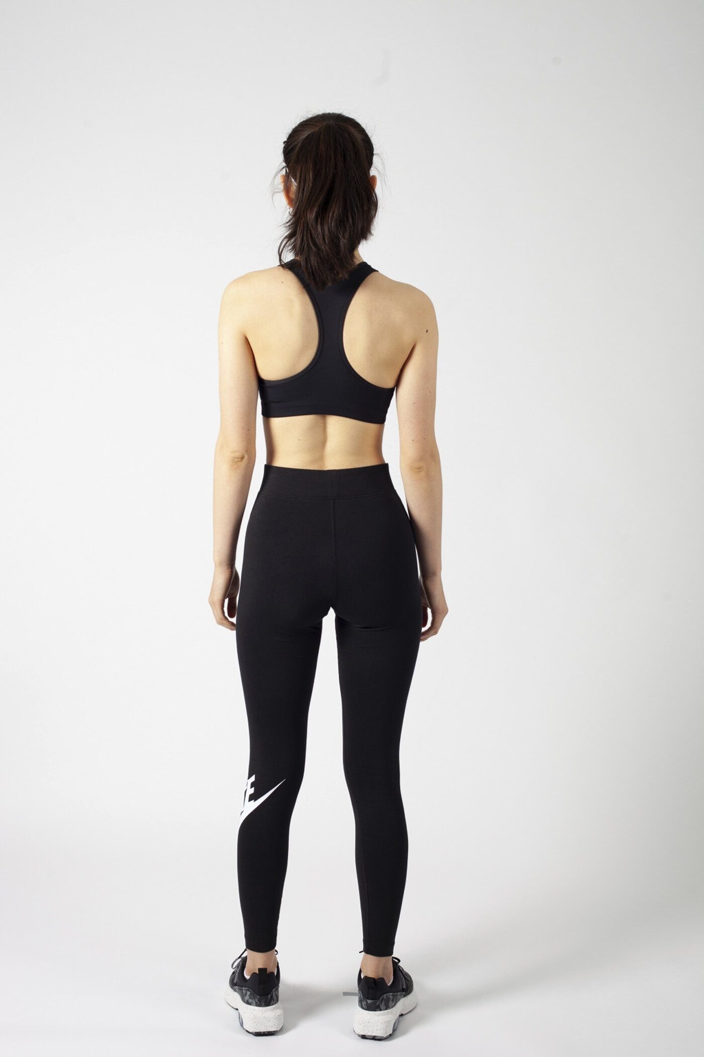Nike Sportswear Legging Essential Women's High-Waisted Graphic Leggings Zweetafvoerende high waist sportleggings met logo