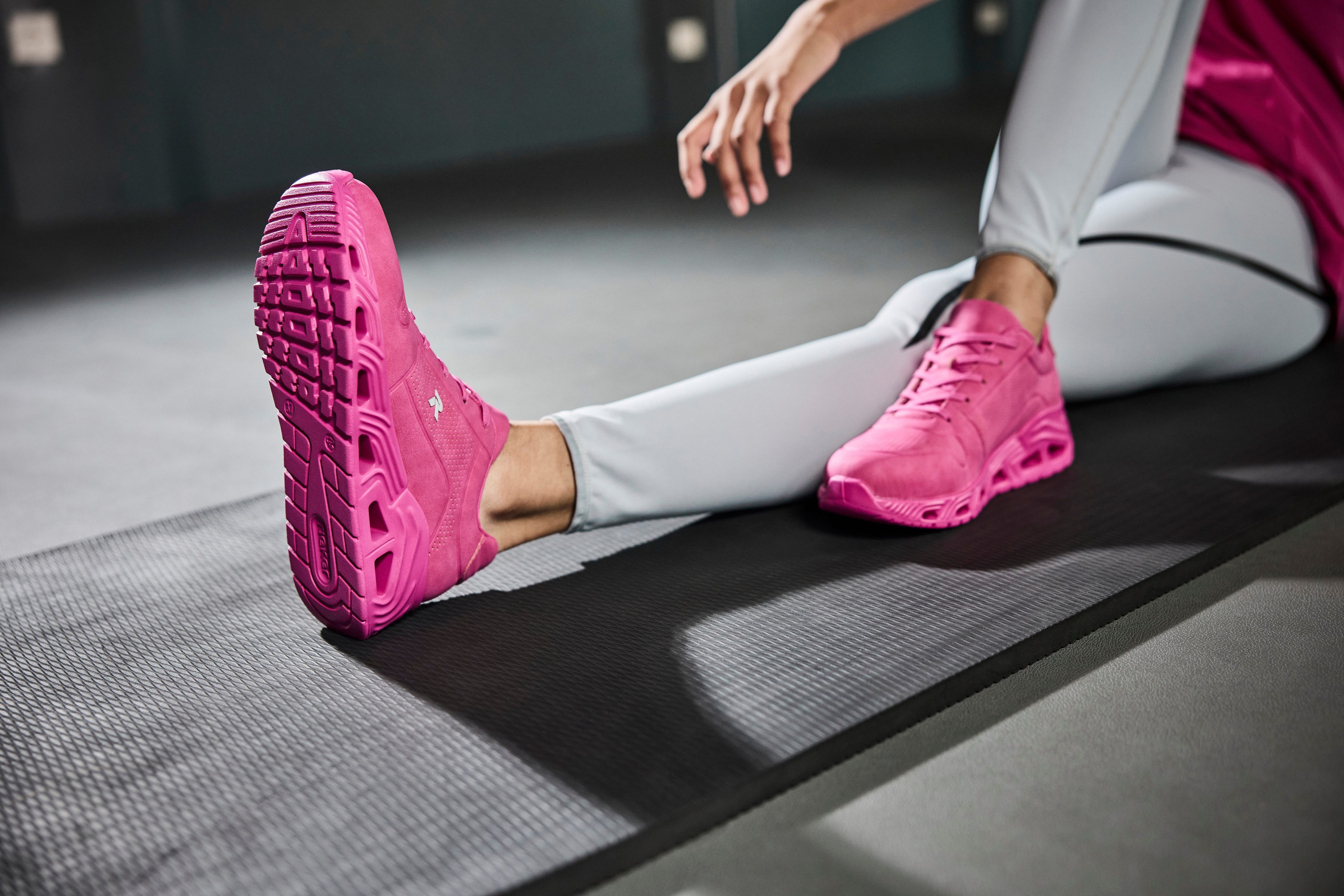 RIEKER Sport Sneakers met sleehak Dakota , veterschoenen, lage schoen, vrijetijdsschoen in vegan verwerking
