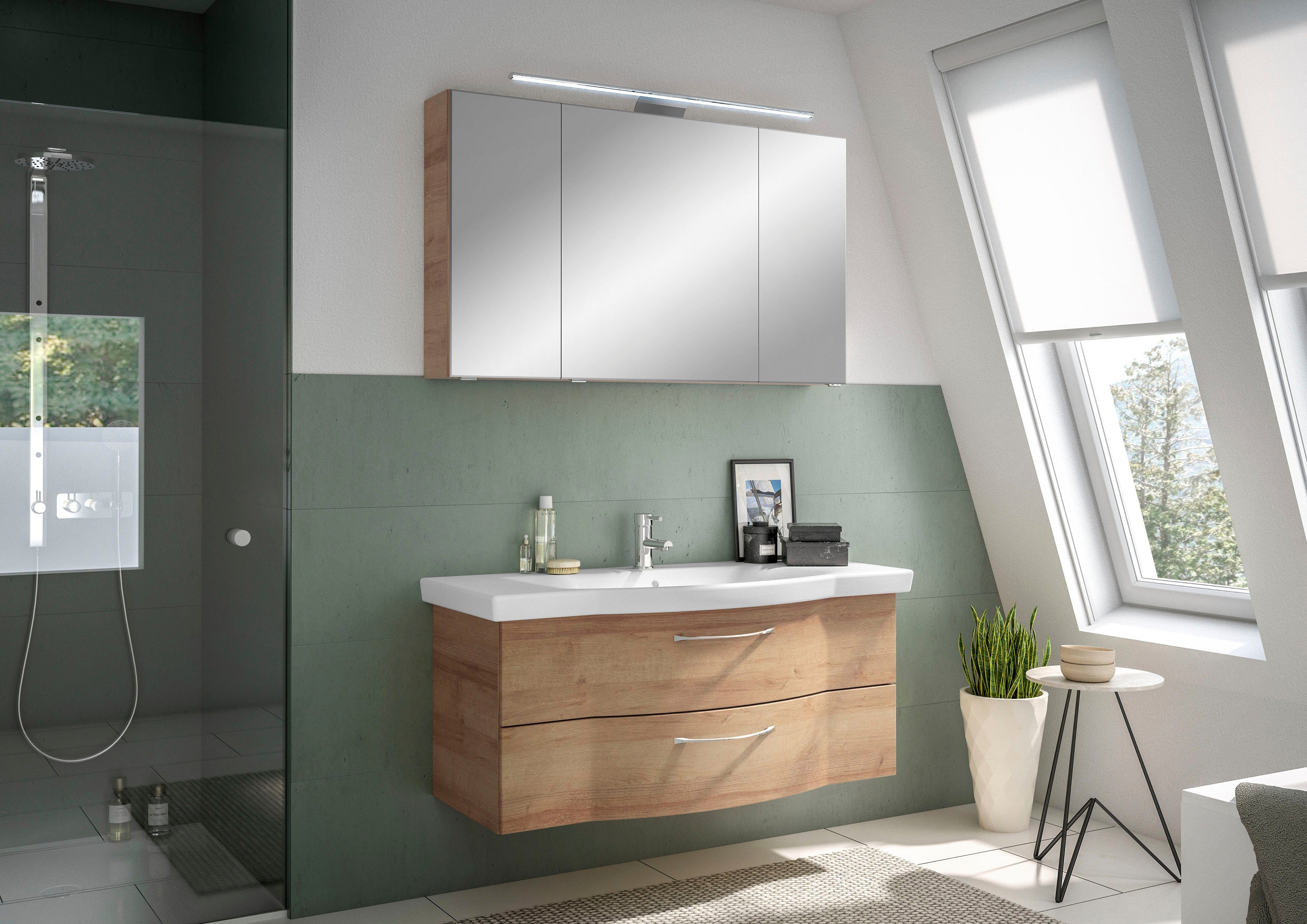 Saphir Spiegelkast 6005 Sprint badkamermeubel, 3 spiegeldeuren, 6 legplanken, 120 cm breed