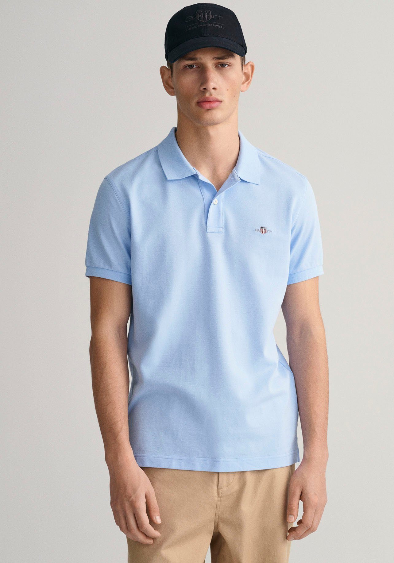 Gant Poloshirt SLIM SHIELD SS PIQUE POLO met logoborduursel op borsthoogte