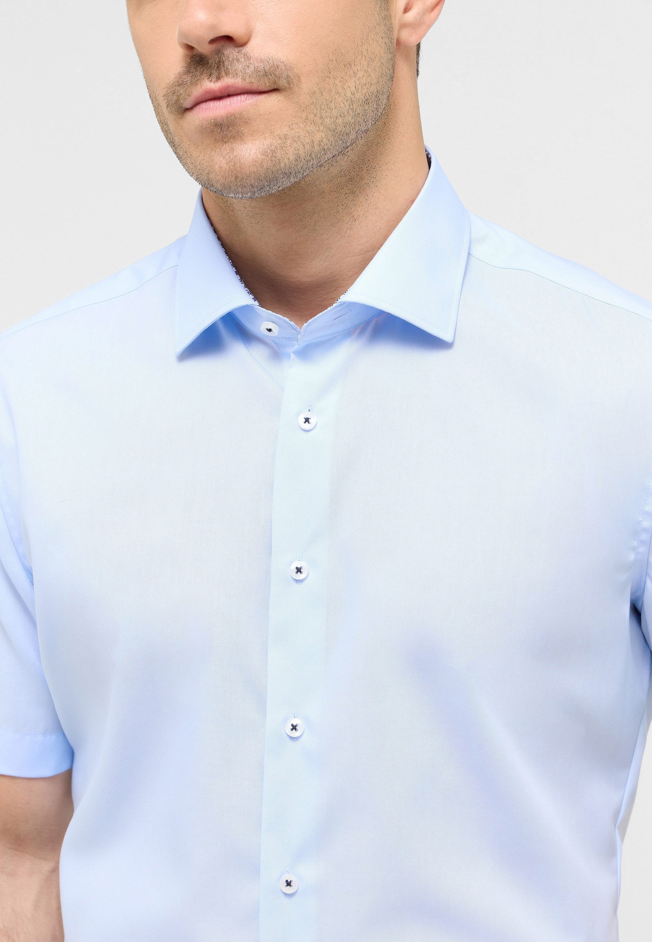 Eterna Overhemd met korte mouwen Slim fit NON IRON (strijkvrij)