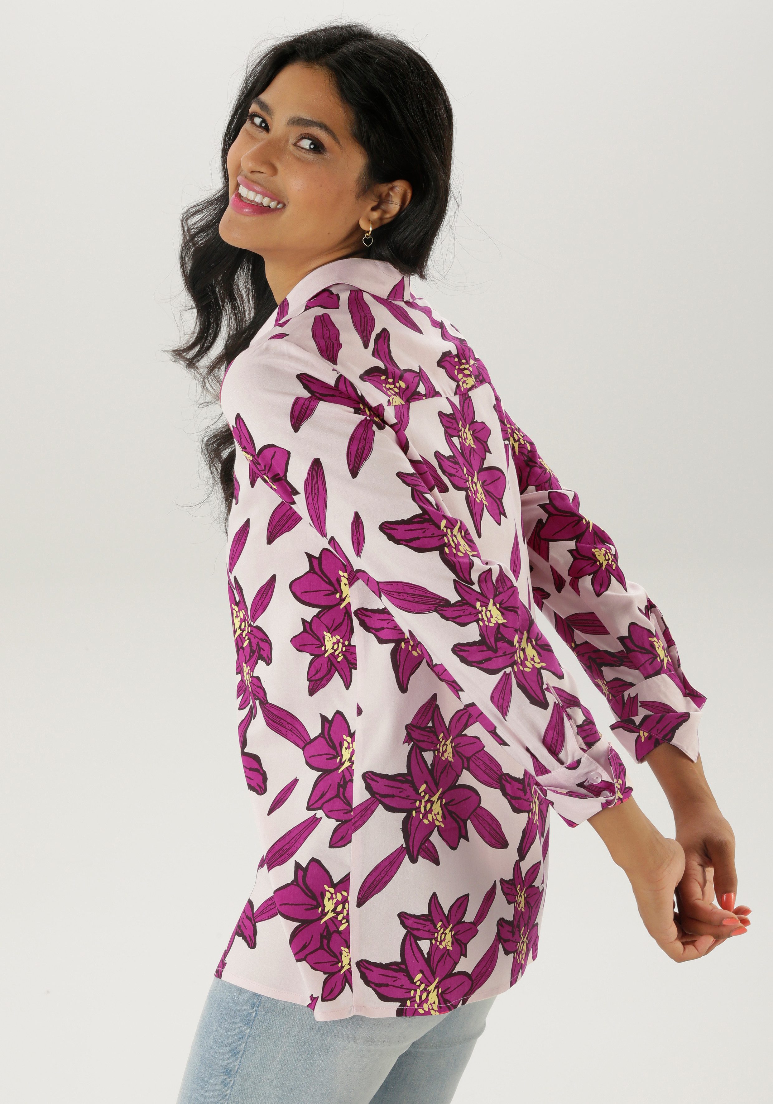 Aniston SELECTED Overhemdblouse met schilderachtige grote bloemenprint - nieuwe collectie