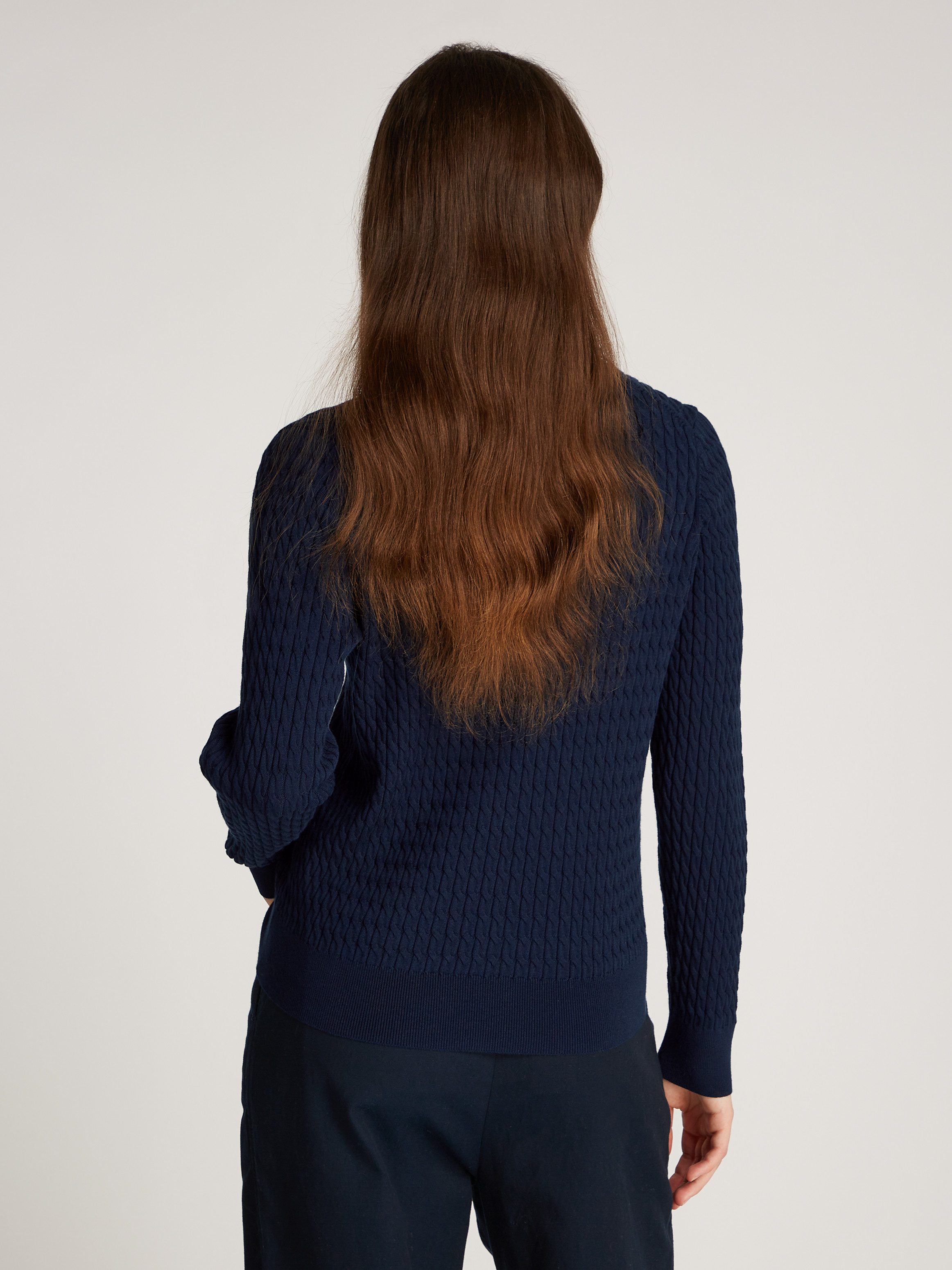 Tommy Hilfiger Trui met V-hals CO CABLE V-NK LS SWT met kabelpatroon, logo-borduursel