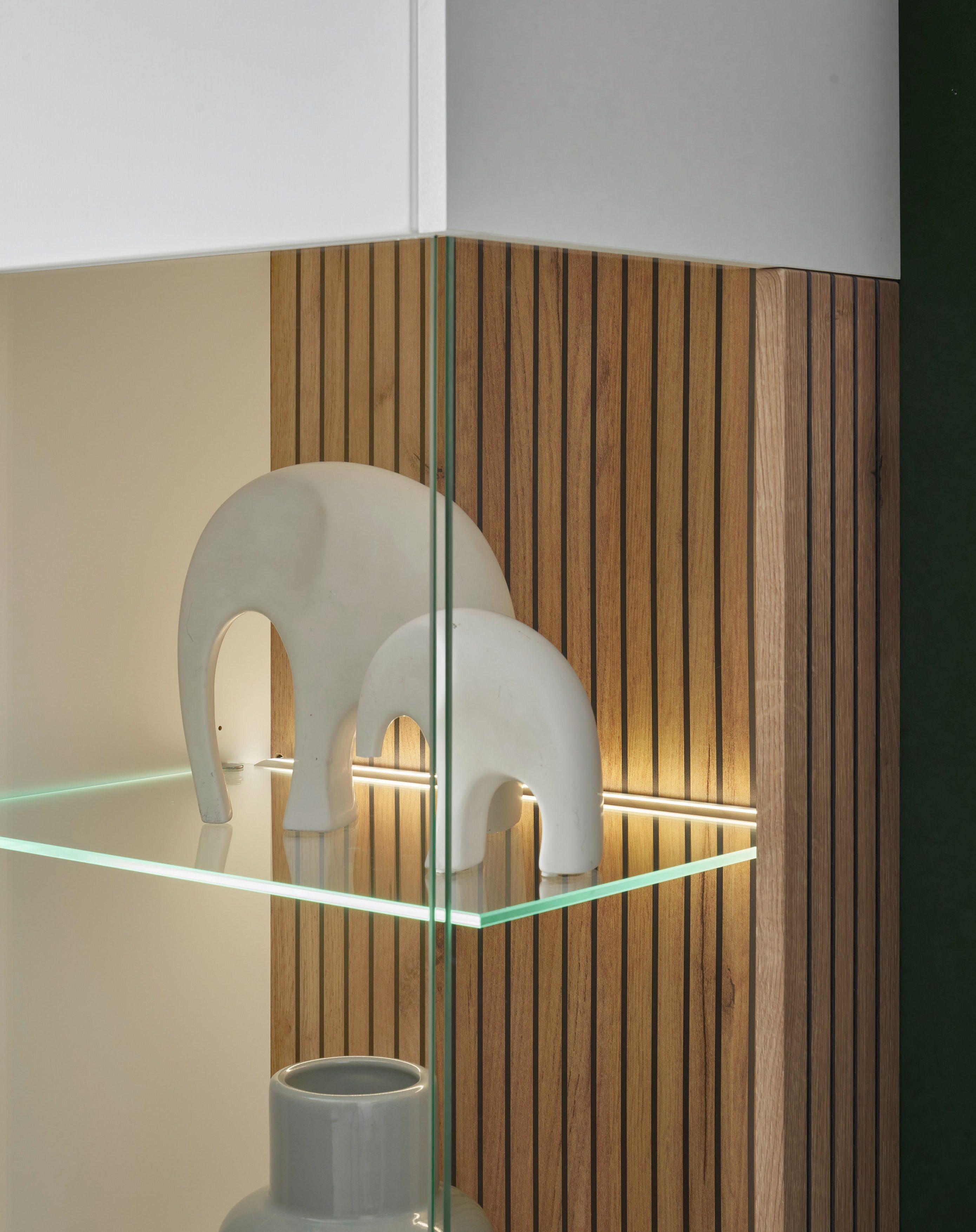 INOSIGN Wandmeubel Hudson met moderne groevenlook, handgrepen van metaal (zwart), breedte 328 cm (set, 5-delig)