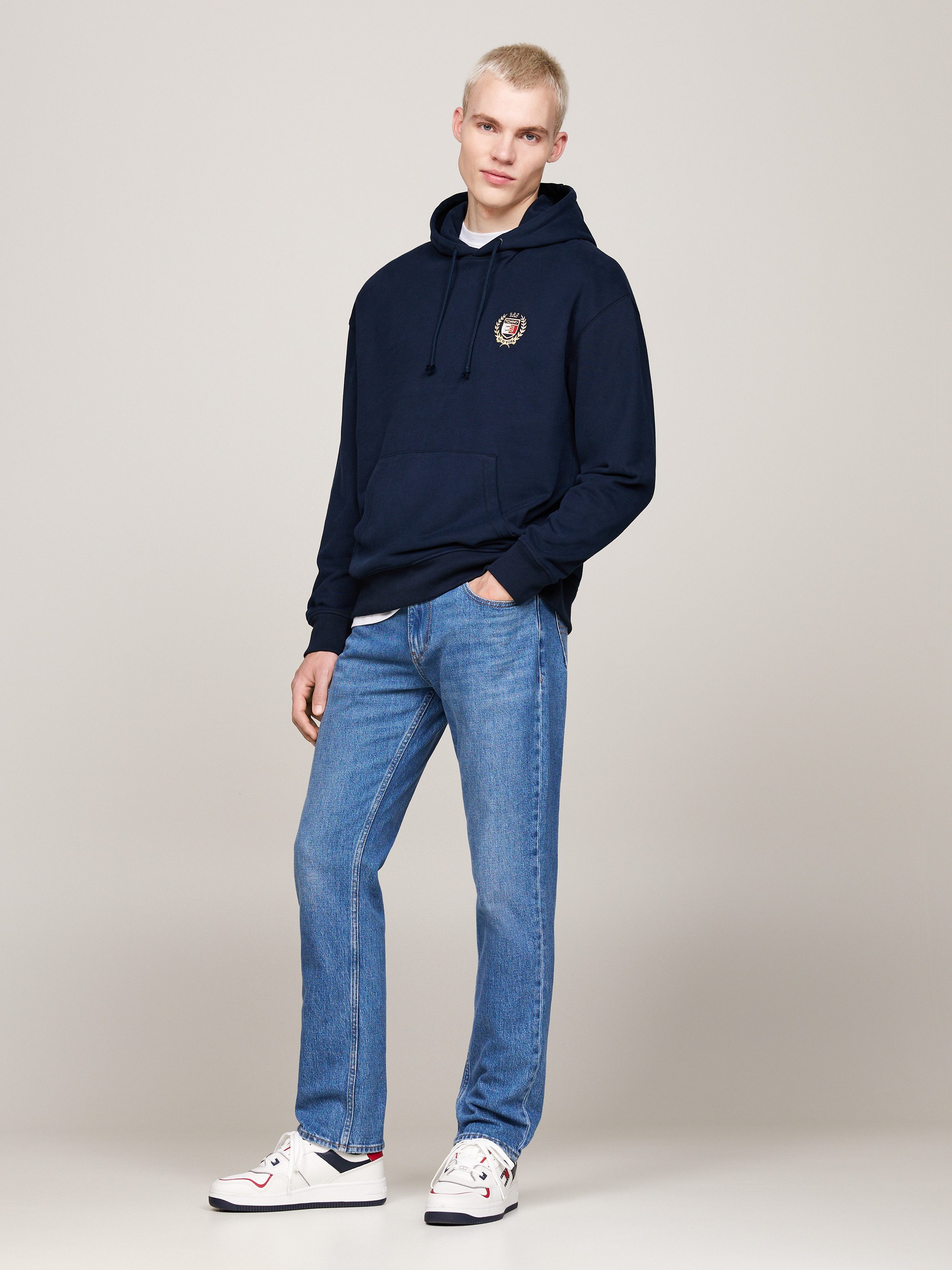 TOMMY JEANS Sweatshirt TJM REG TJ FLAG CREST HOOD EXT geborduurd merkembleem op borsthoogte