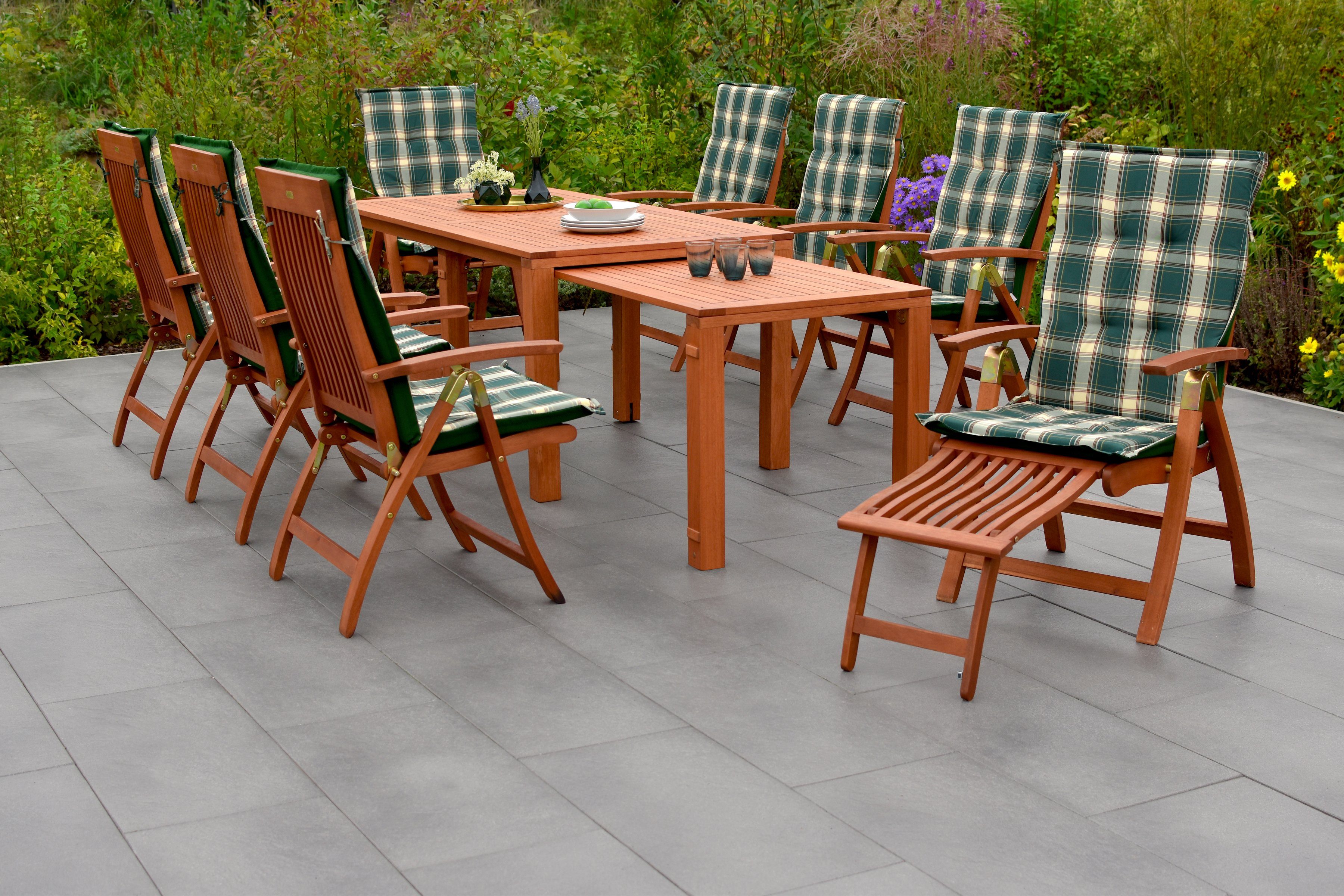 MERXX Tuin-eethoek Comodoro 6 klapstoelen, 2 klapstoelen met voetensteun, kussens, uitschuifbare tafel (set, 17-delig) tuinsets