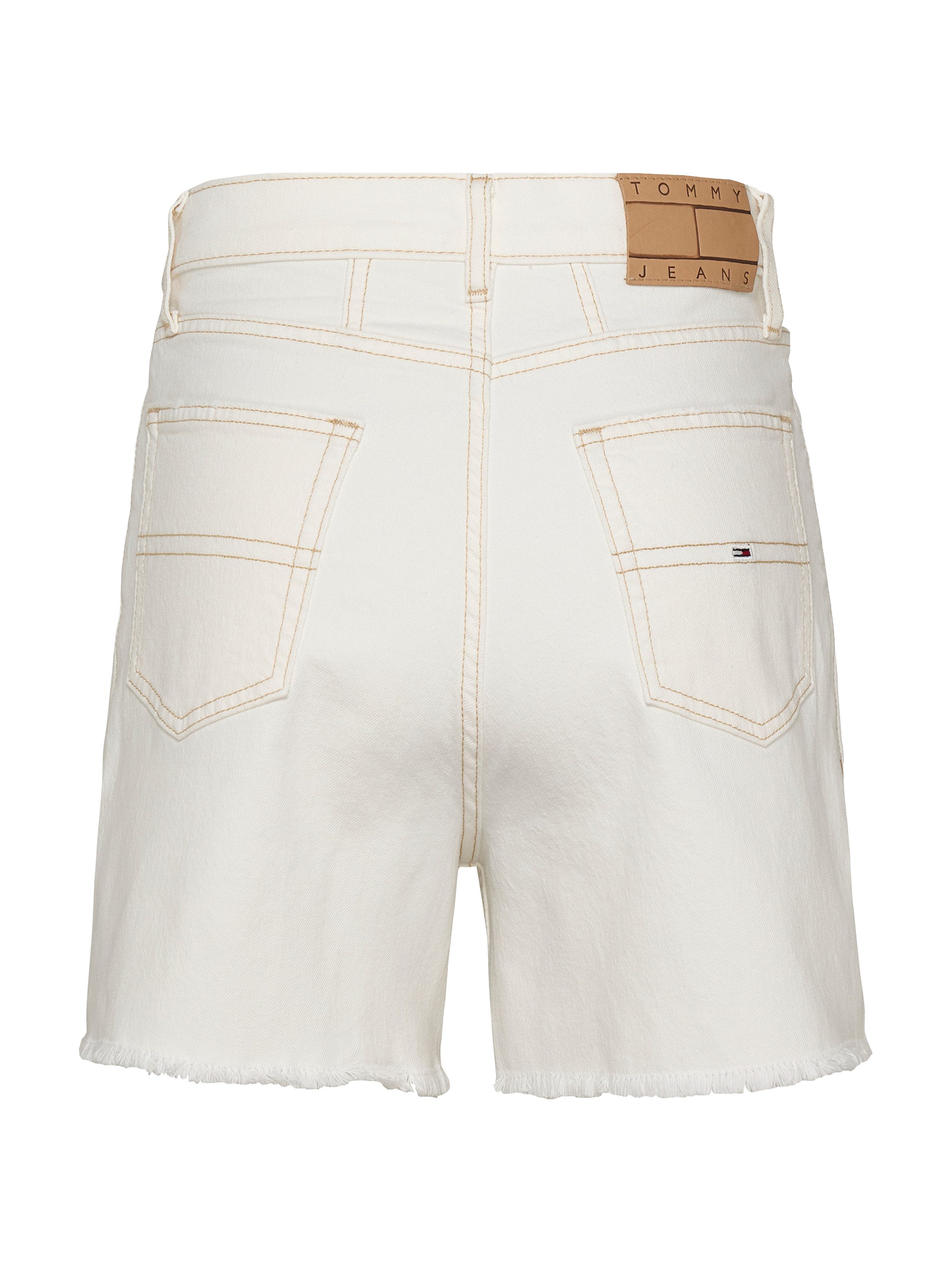 TOMMY JEANS Short MOM SHORT BI8194 met logo-badge, rafelige rand