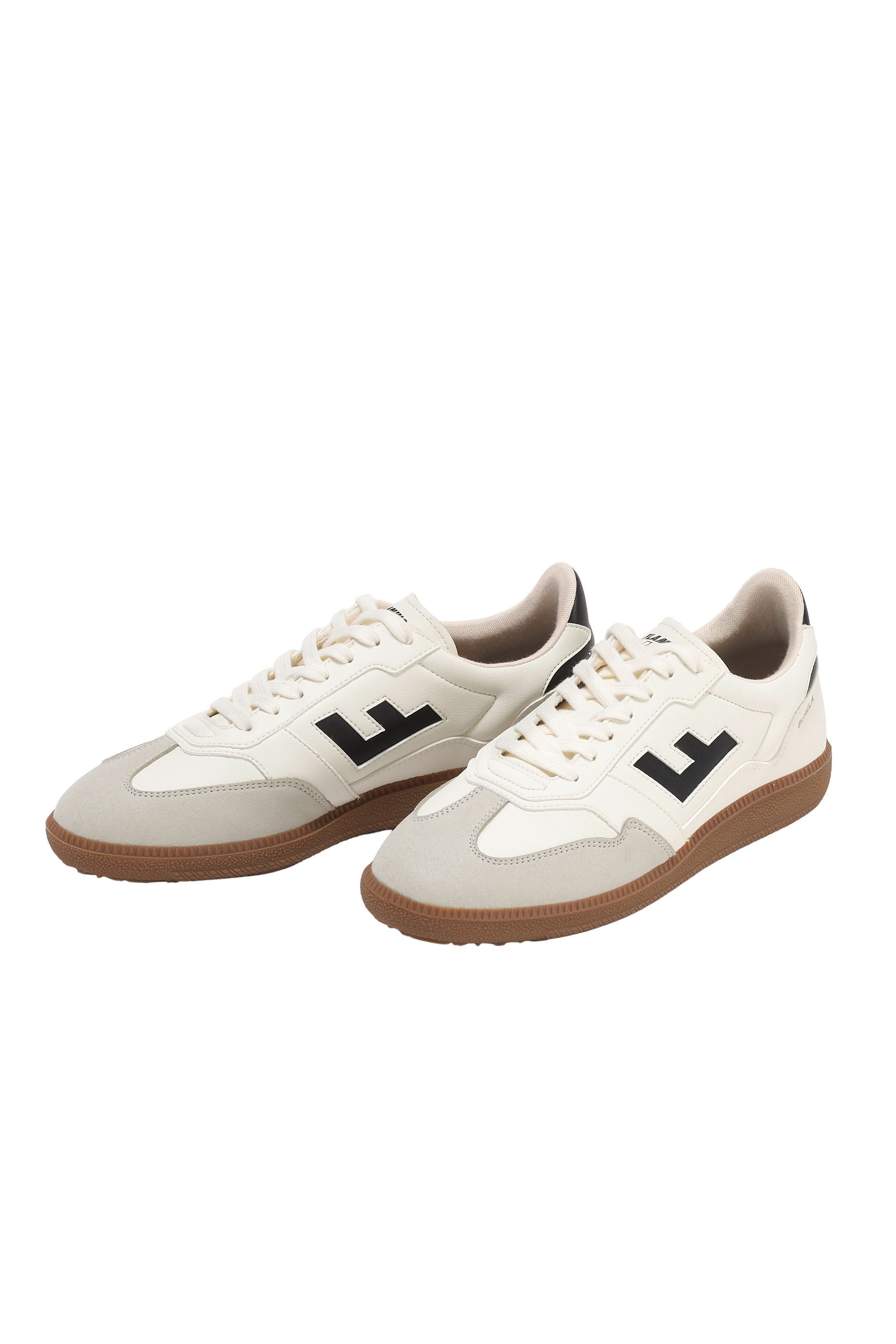 MUSTANG Sneakers BURELA SLIM vegan sneaker, bovenmateriaal van 70% maïsresten