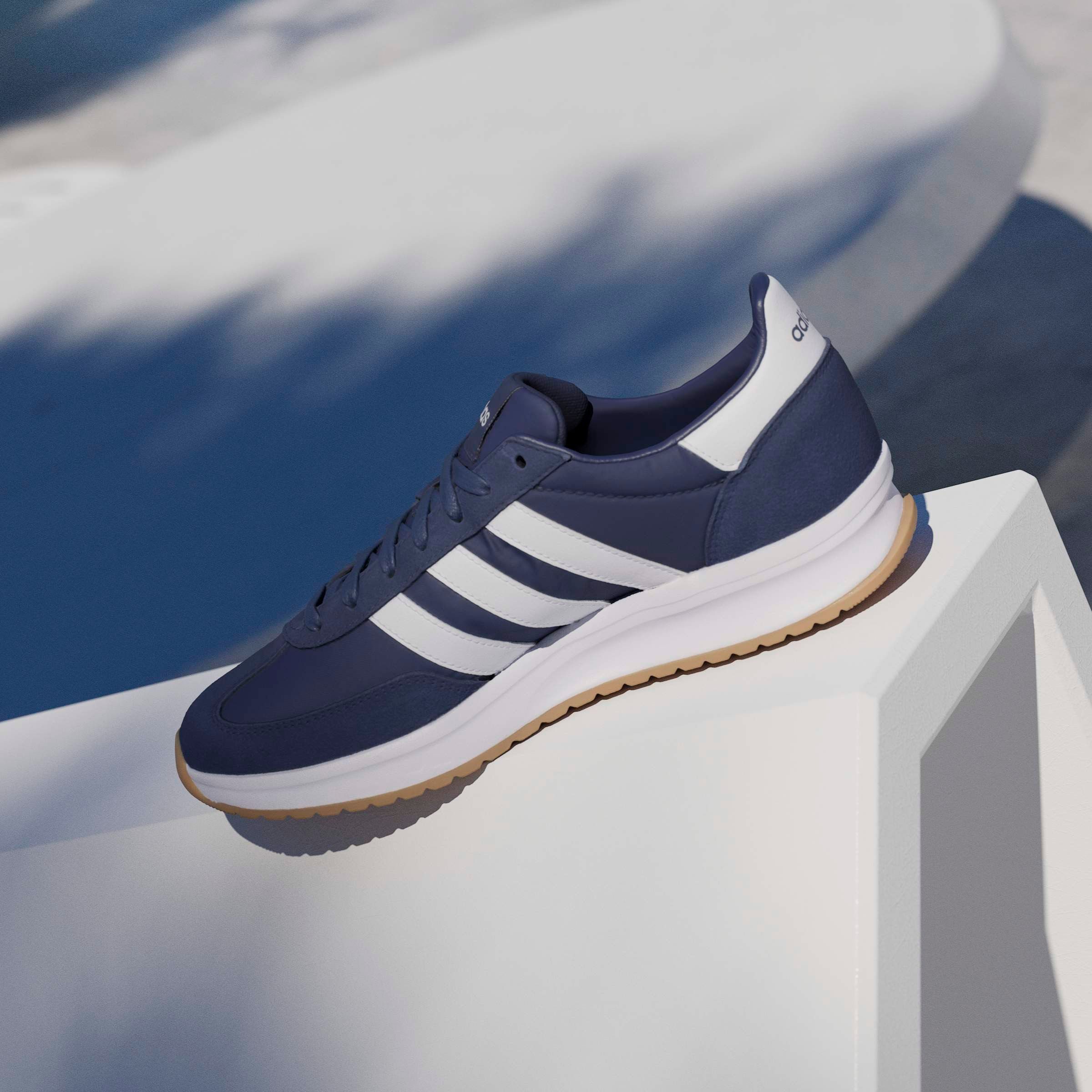 adidas Sportswear Sneakers RUN 70S 2.0 geïnspireerd door het ontwerp van de adidas sl72