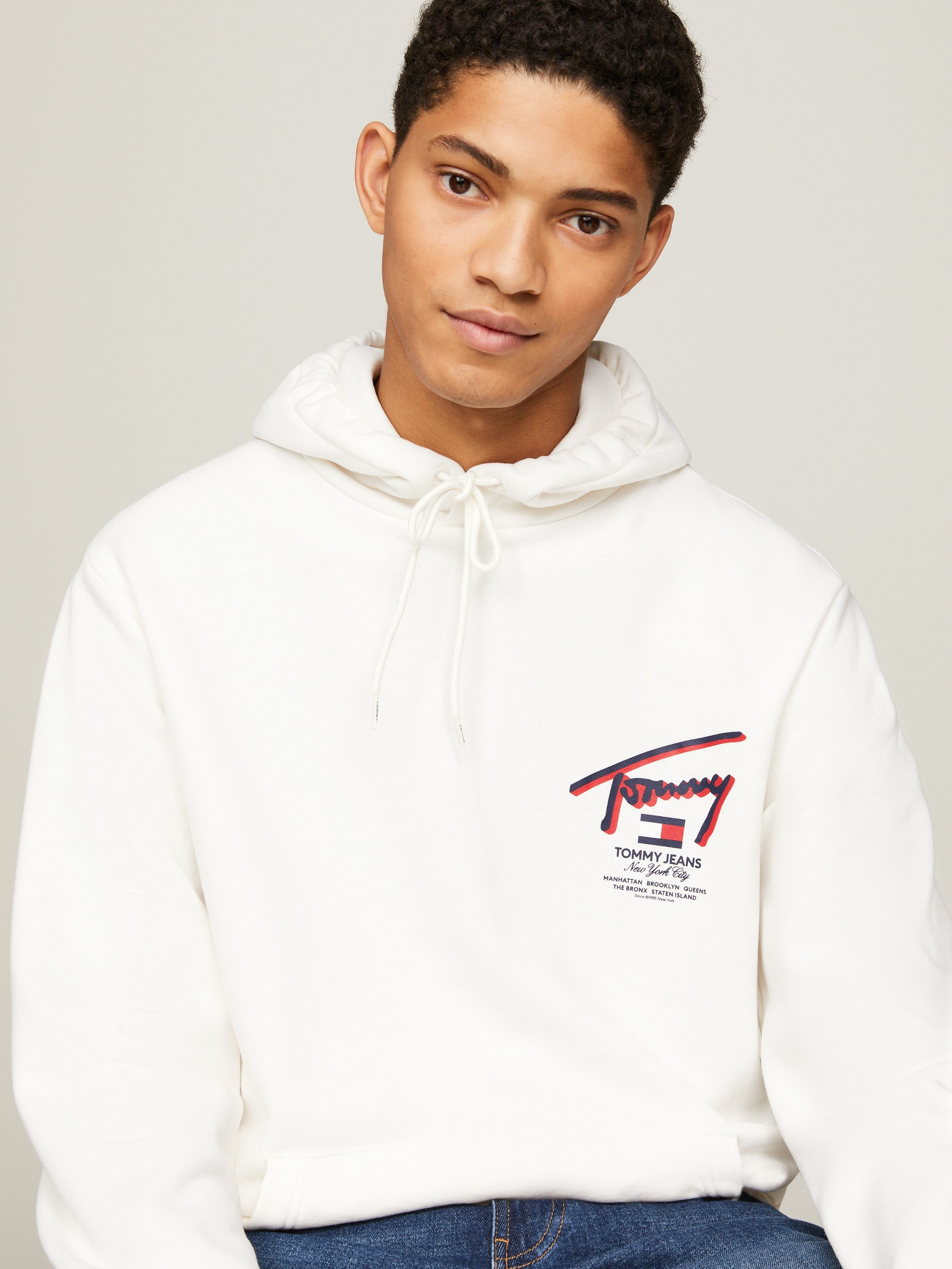 TOMMY JEANS Hoodie TJM REG 3D STREET TJ HOOD EXT