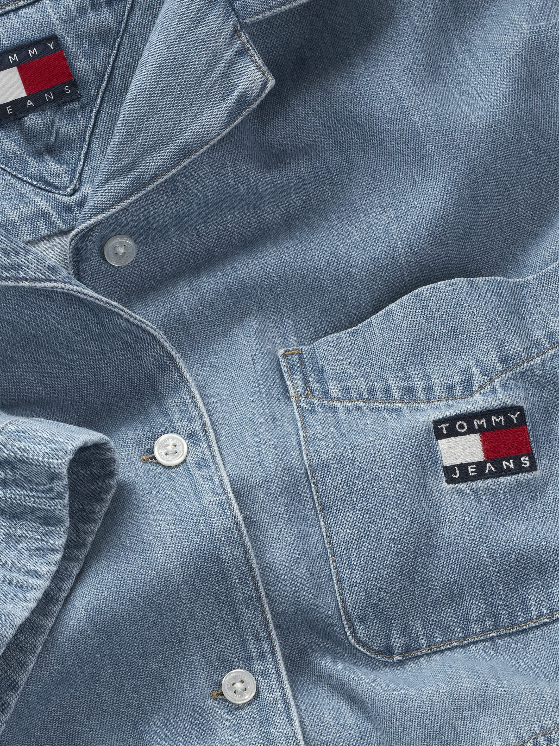 TOMMY Jeans jurk TJW LT DENIM DRESS EXT in mini-lengte, met logo-borduursel, in blauwe was