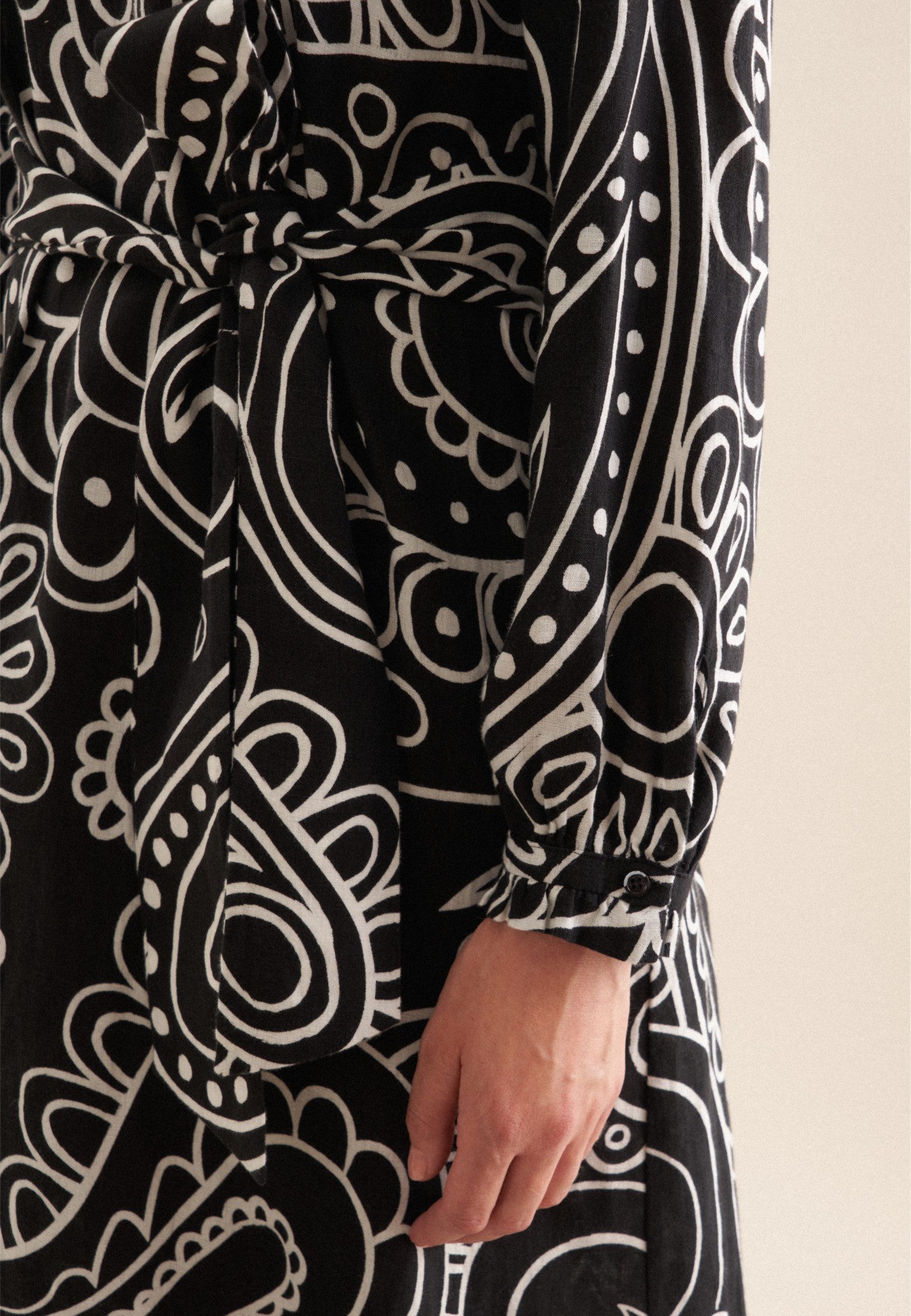 seidensticker Zomerjurk Zwarte roos Lange mouwen ronde hals paisley