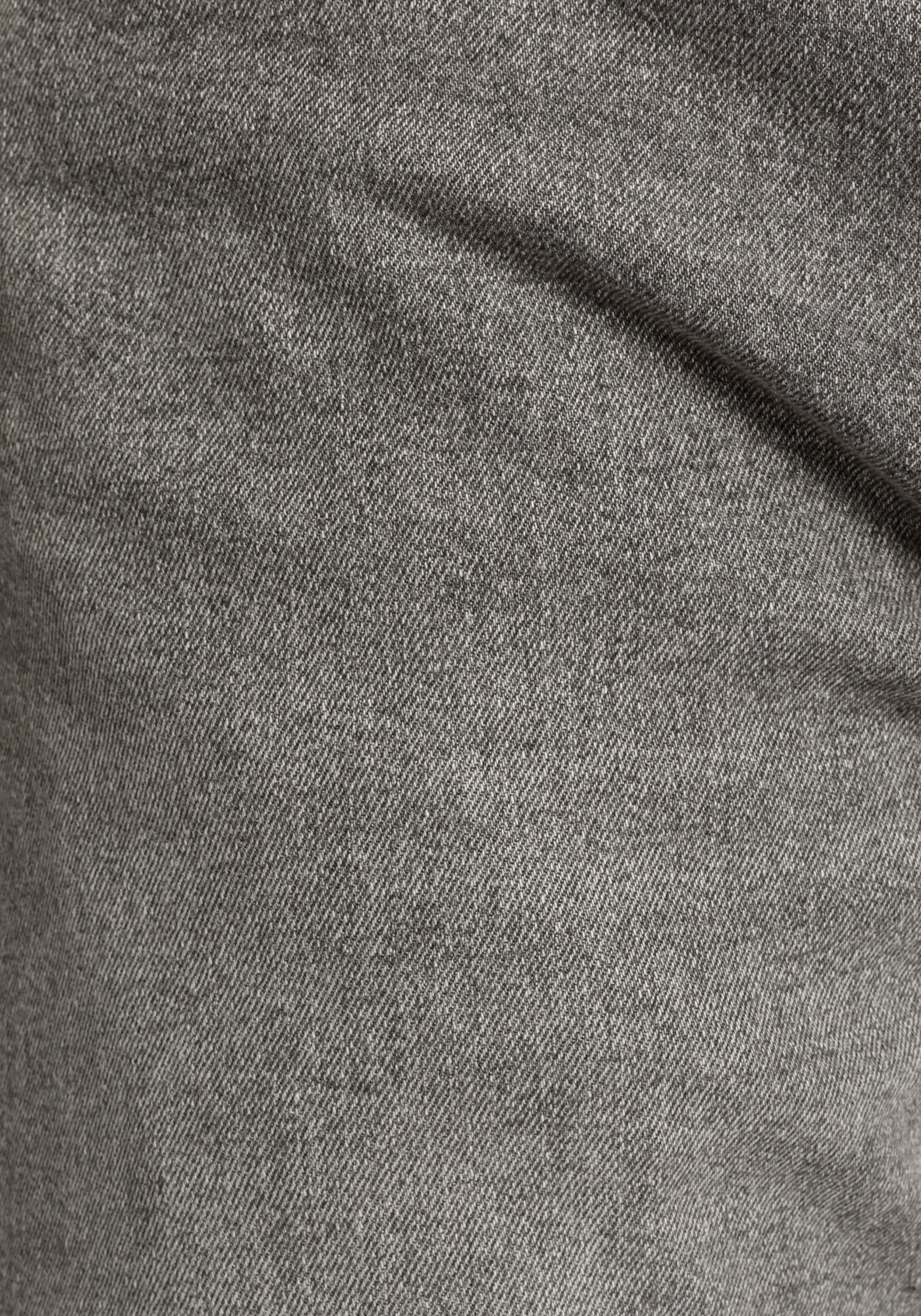 Levi's® Tapered jeans 502 TAPER in een elegante, moderne stijl