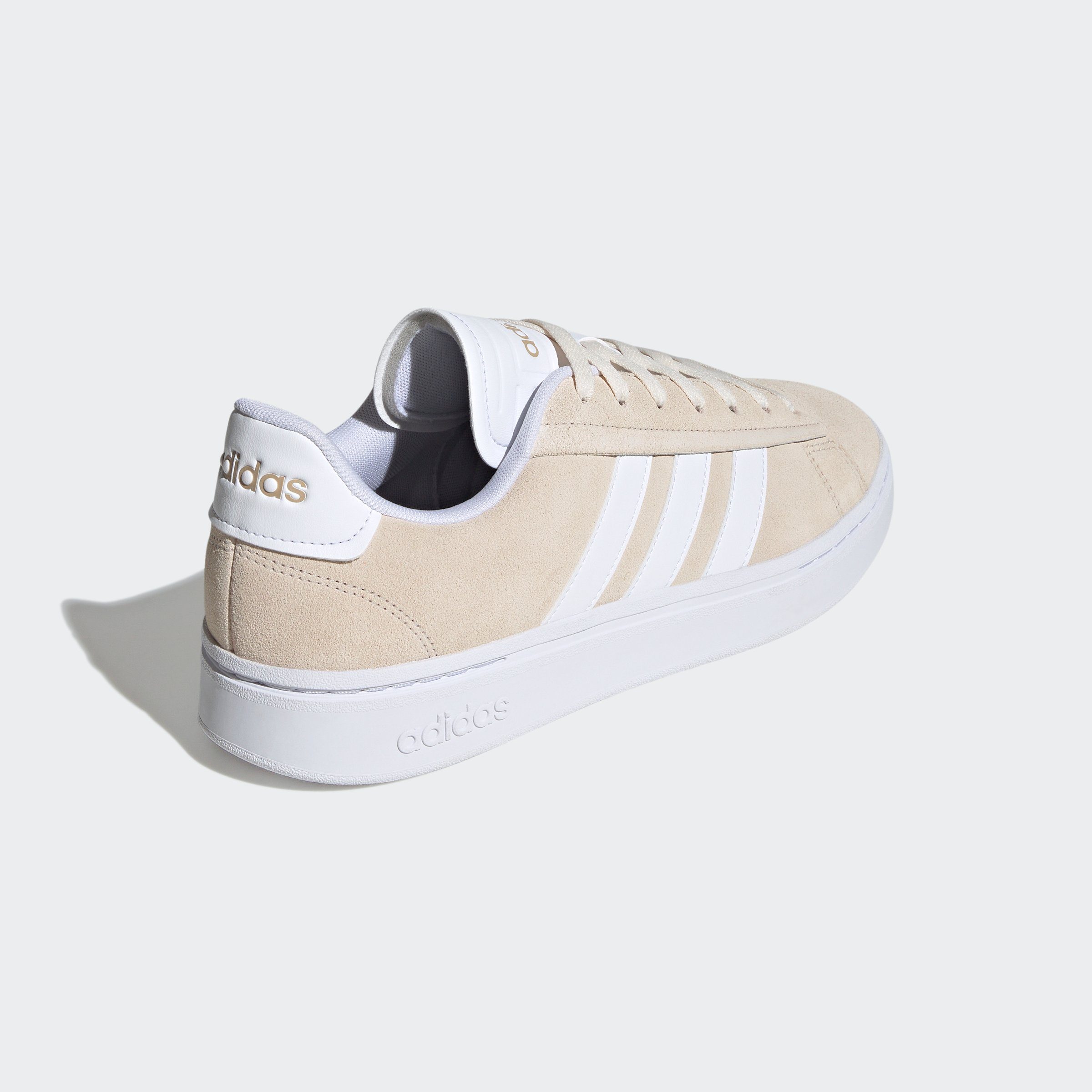adidas Sportswear Sneakers GRAND COURT ALPHA Ontwerp in de stijl van de adidas Campus
