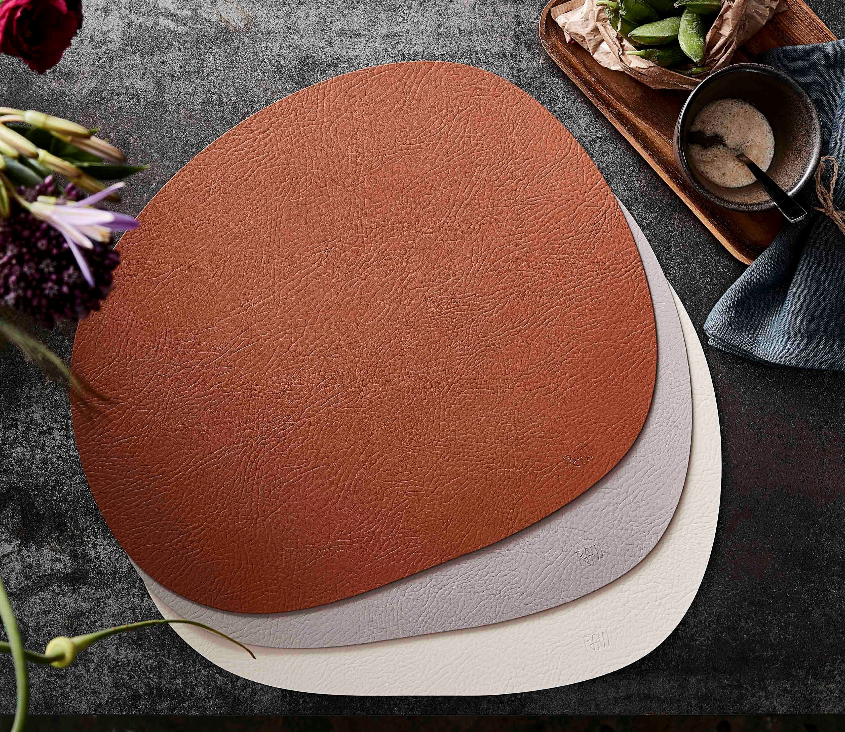 aida RAW Set placemats Buffallo 95% gerecycled leer (set, 4 stuks)