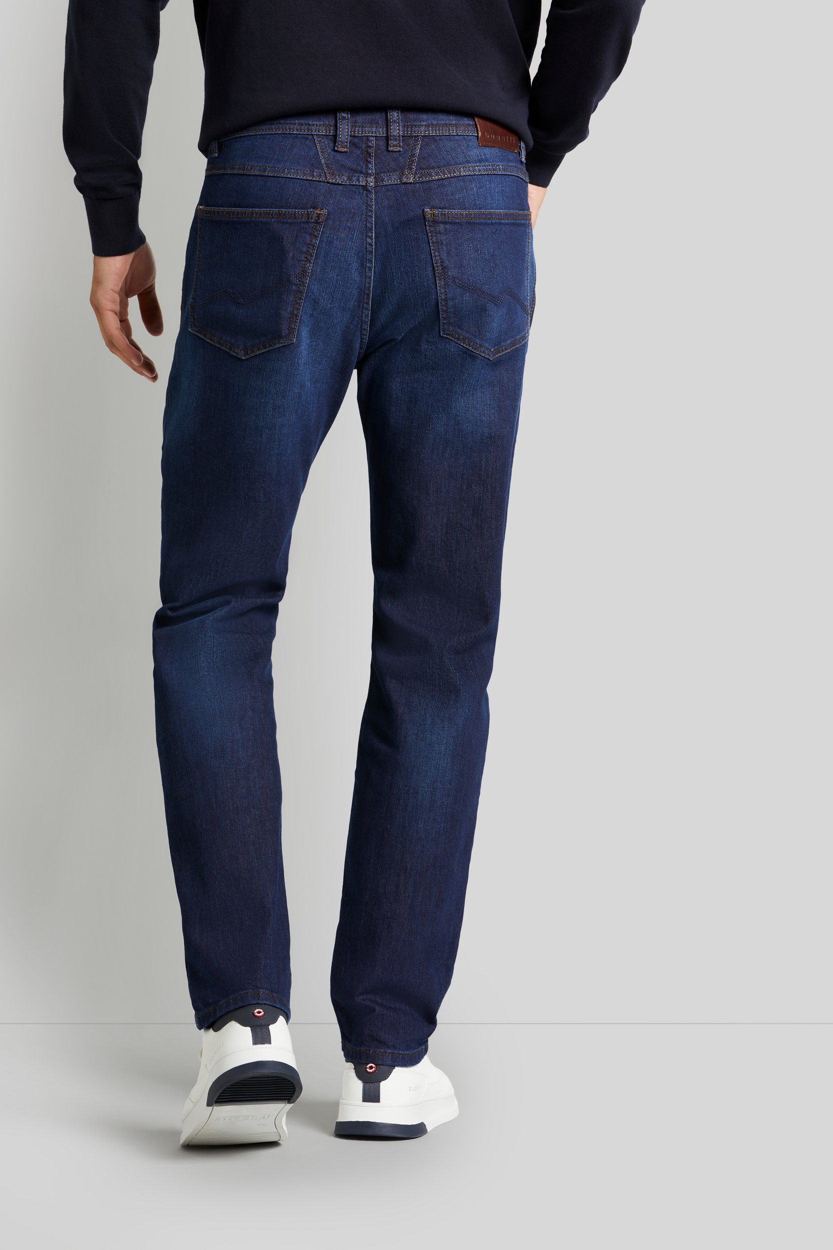 Bugatti 5-pocket jeans met een lichte used-look