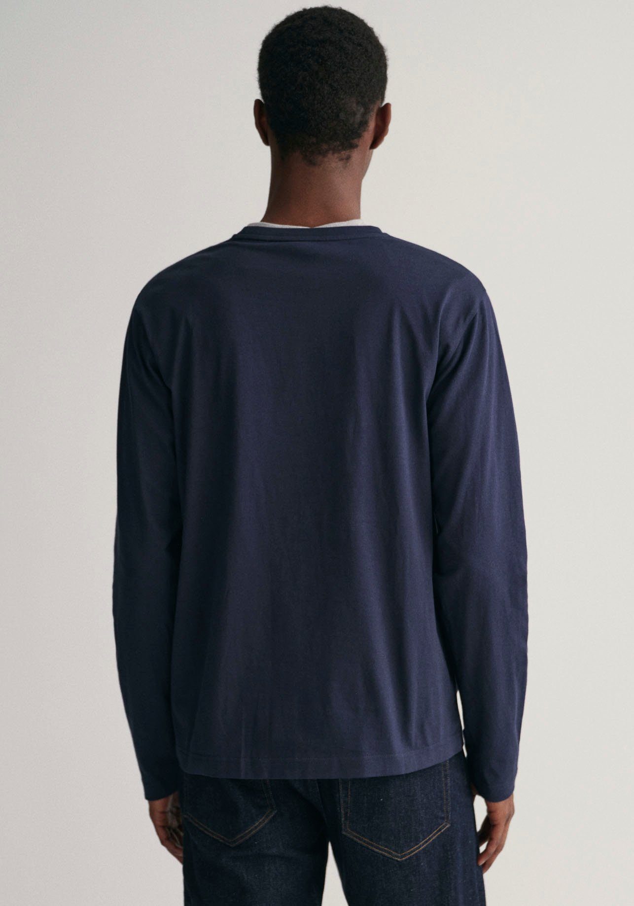 Gant Shirt met lange mouwen REG SHIELD LS T-SHIRT met logoborduursel op borsthoogte