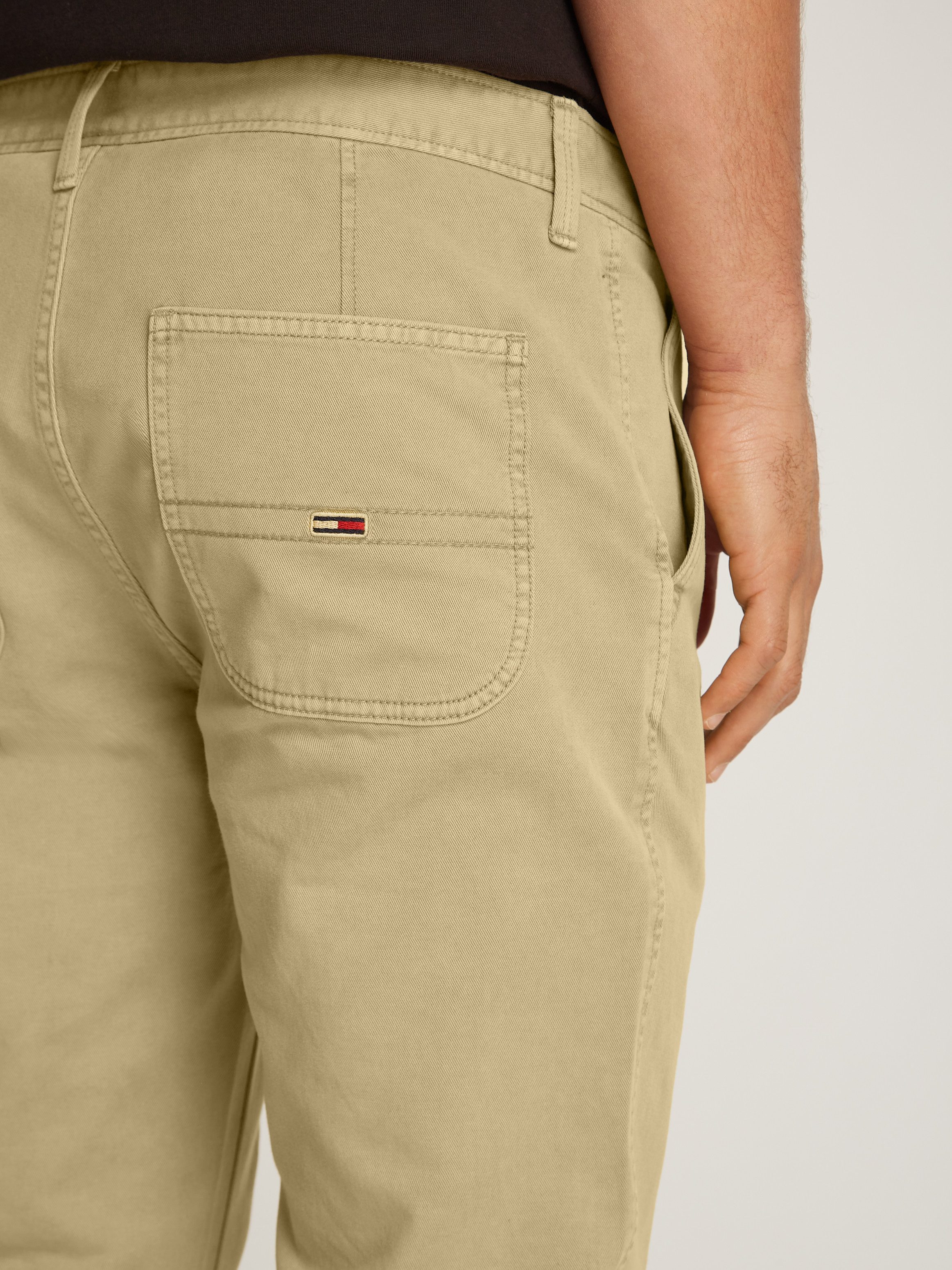 TOMMY JEANS Chino TJM RYAN CHINO met geborduurd logo