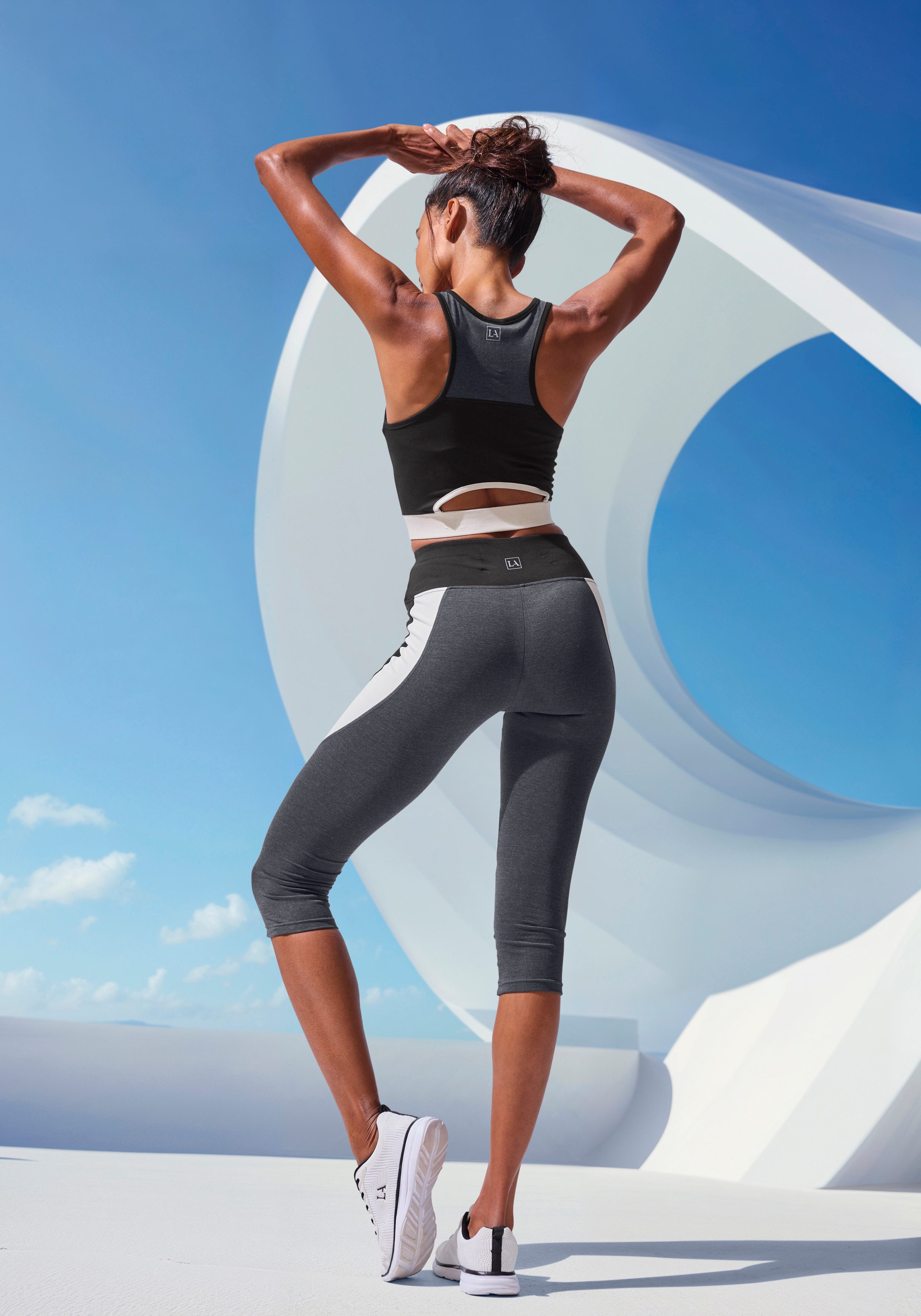 active by Lascana Caprilegging Sportbroek in colourblocking ontwerp