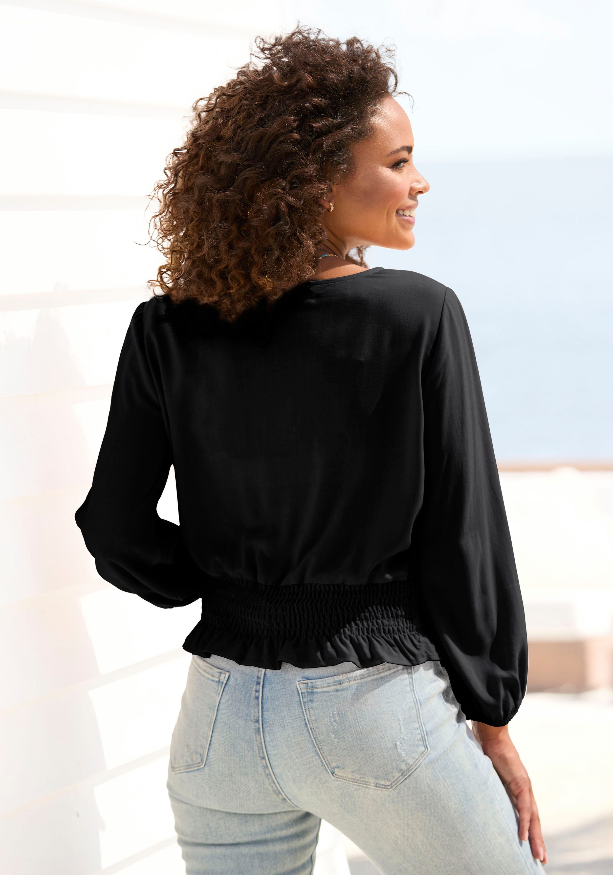 Buffalo Blouse met lange mouwen met brede smokzoom, zomerse damesblouse met v-hals