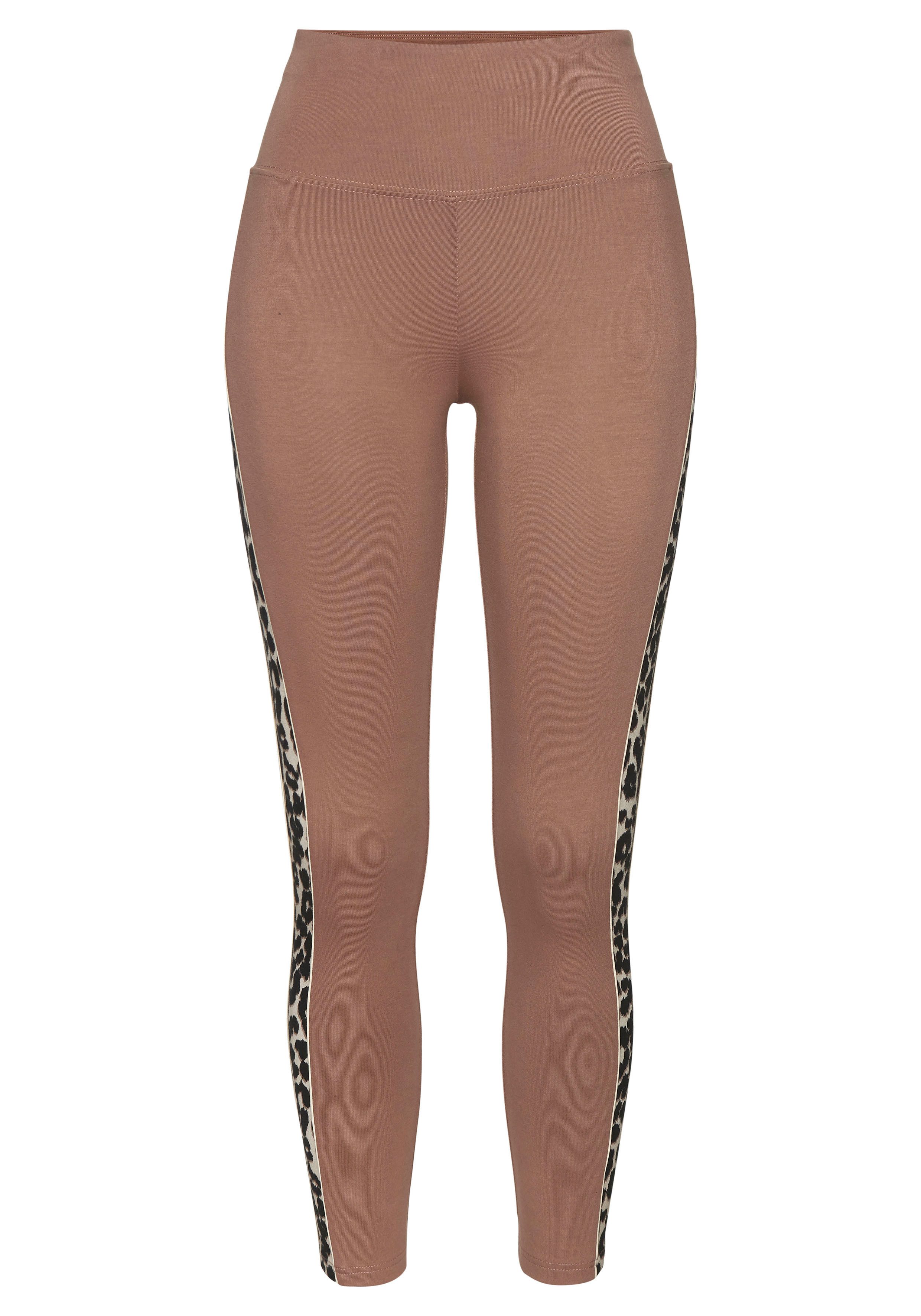 active by Lascana Legging Inzetten met leopardenpatroon aan de benen