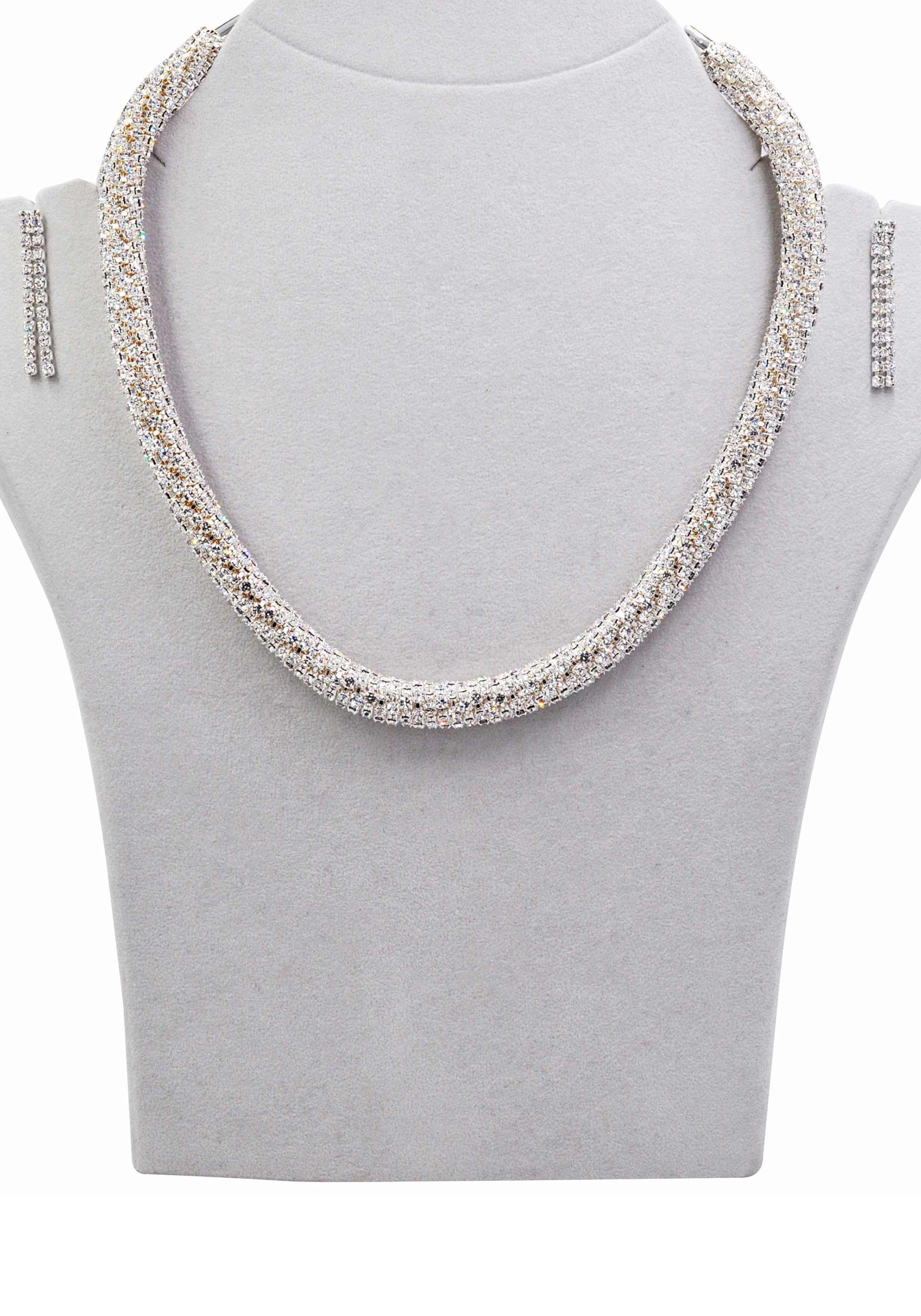 Firetti Oorring- en kettingenset Stras-sieradenset, chic, elegant en glamoureus (set, 3-delig)