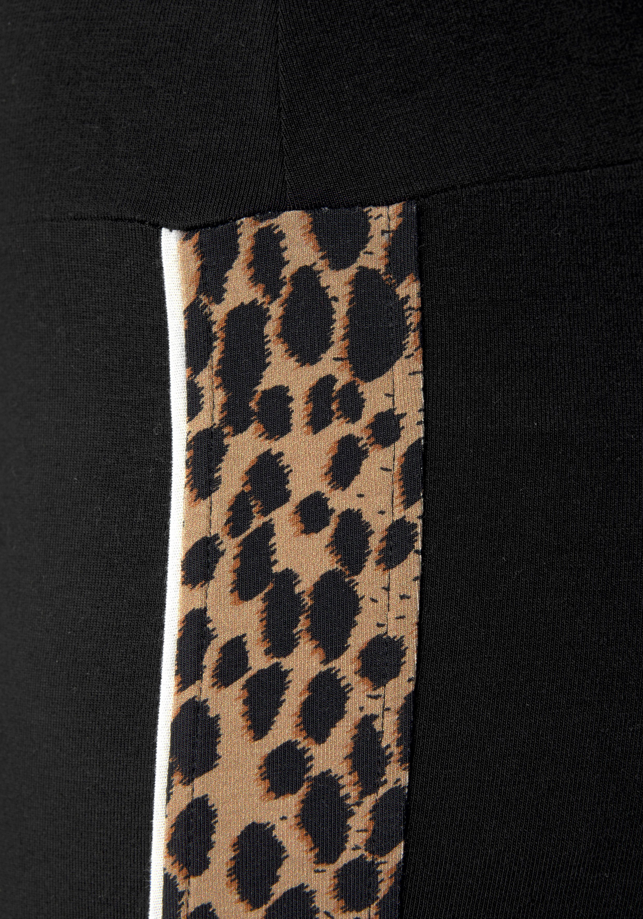 Buffalo Legging met strepen opzij voorzien van luipaardmotief