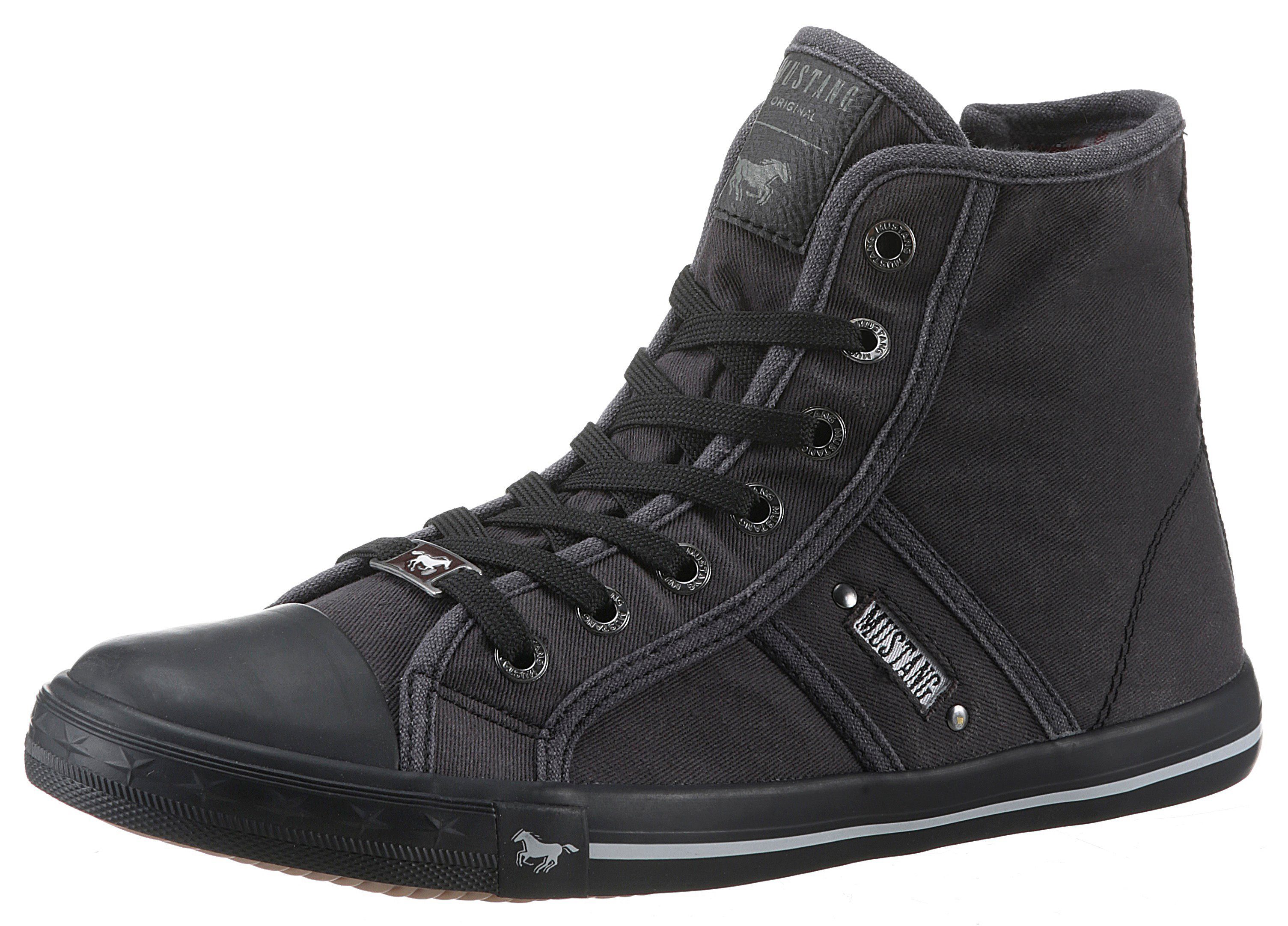 Mustang Shoes Sneakers high top-sneaker, veterschoen met label in de loopzool