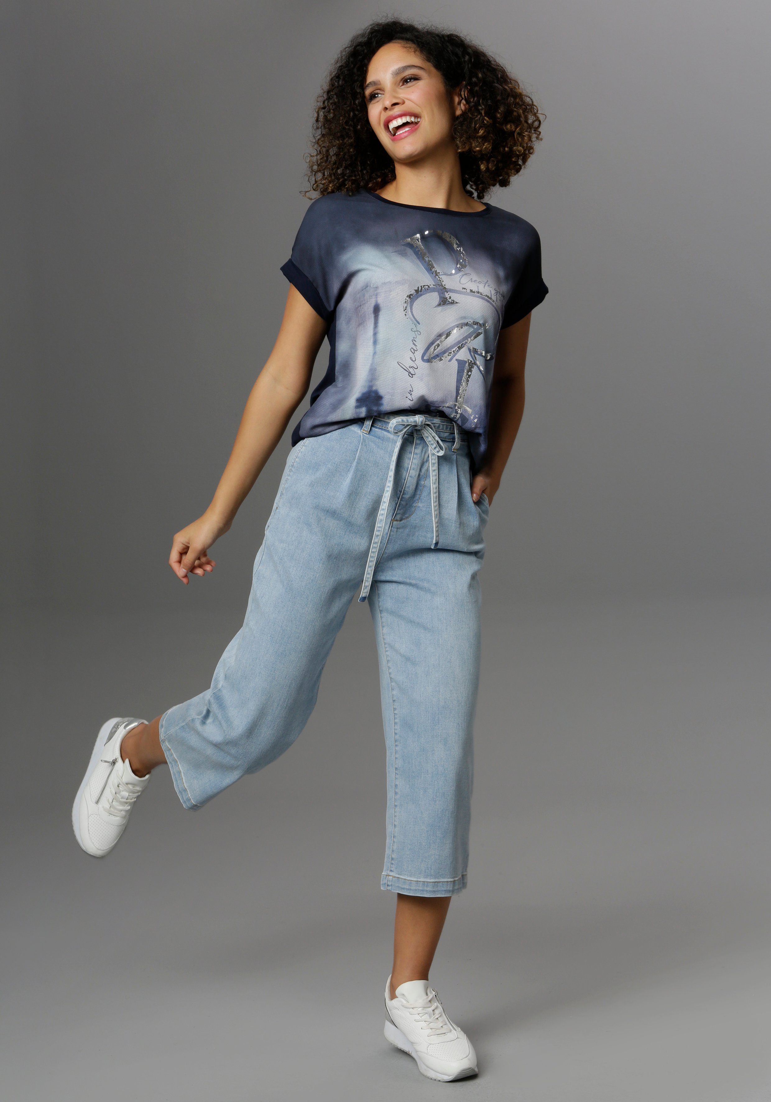 Aniston SELECTED Shirt met glanzende folieprint