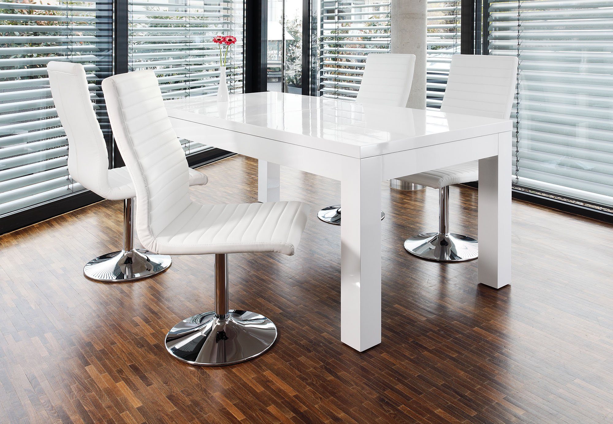 SalesFever Eettafel uit te breiden met insteekbladen