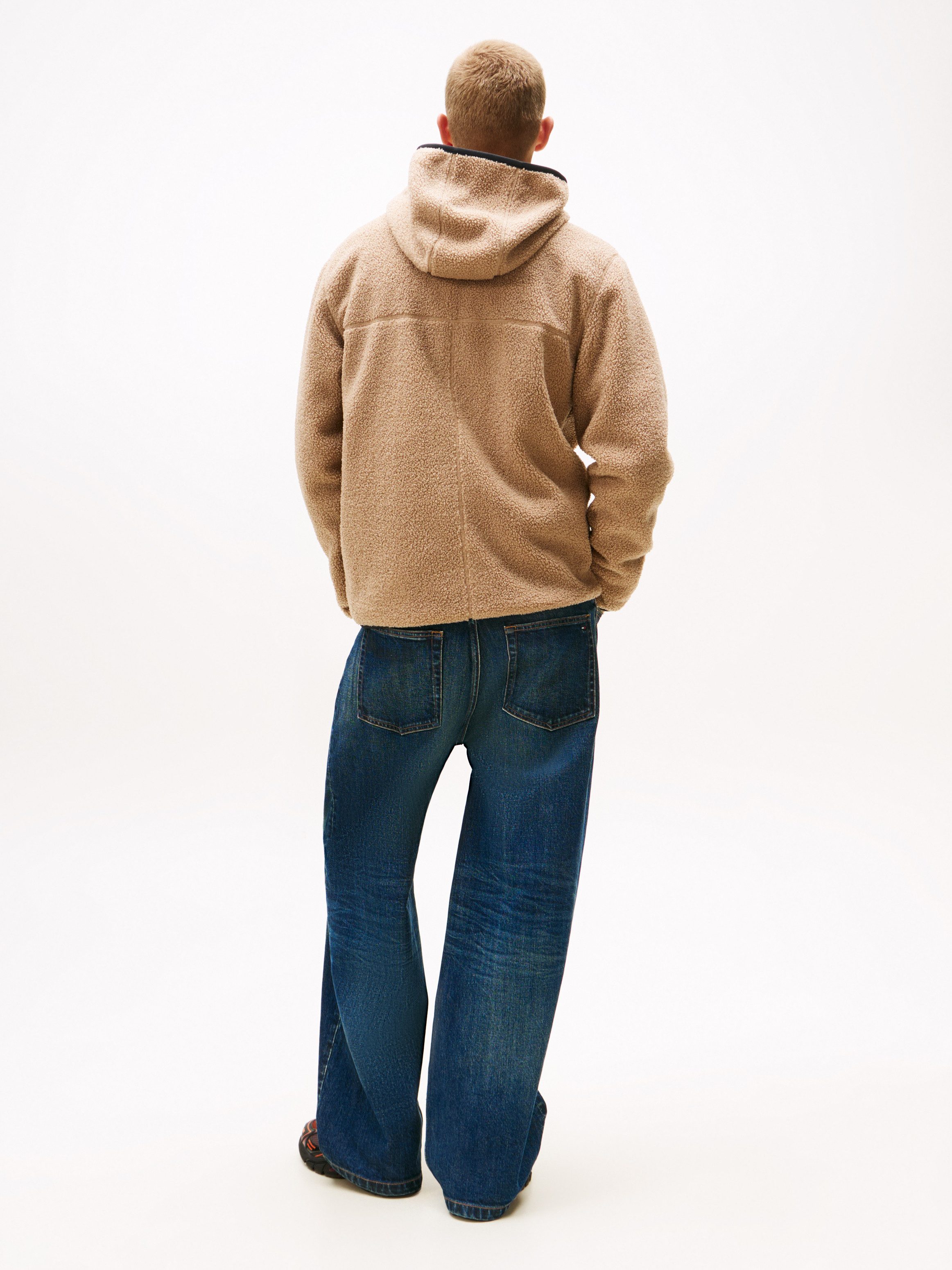 TOMMY JEANS Pluchen jack TJM REG BADGE TEDDY ZIP TRU EXT