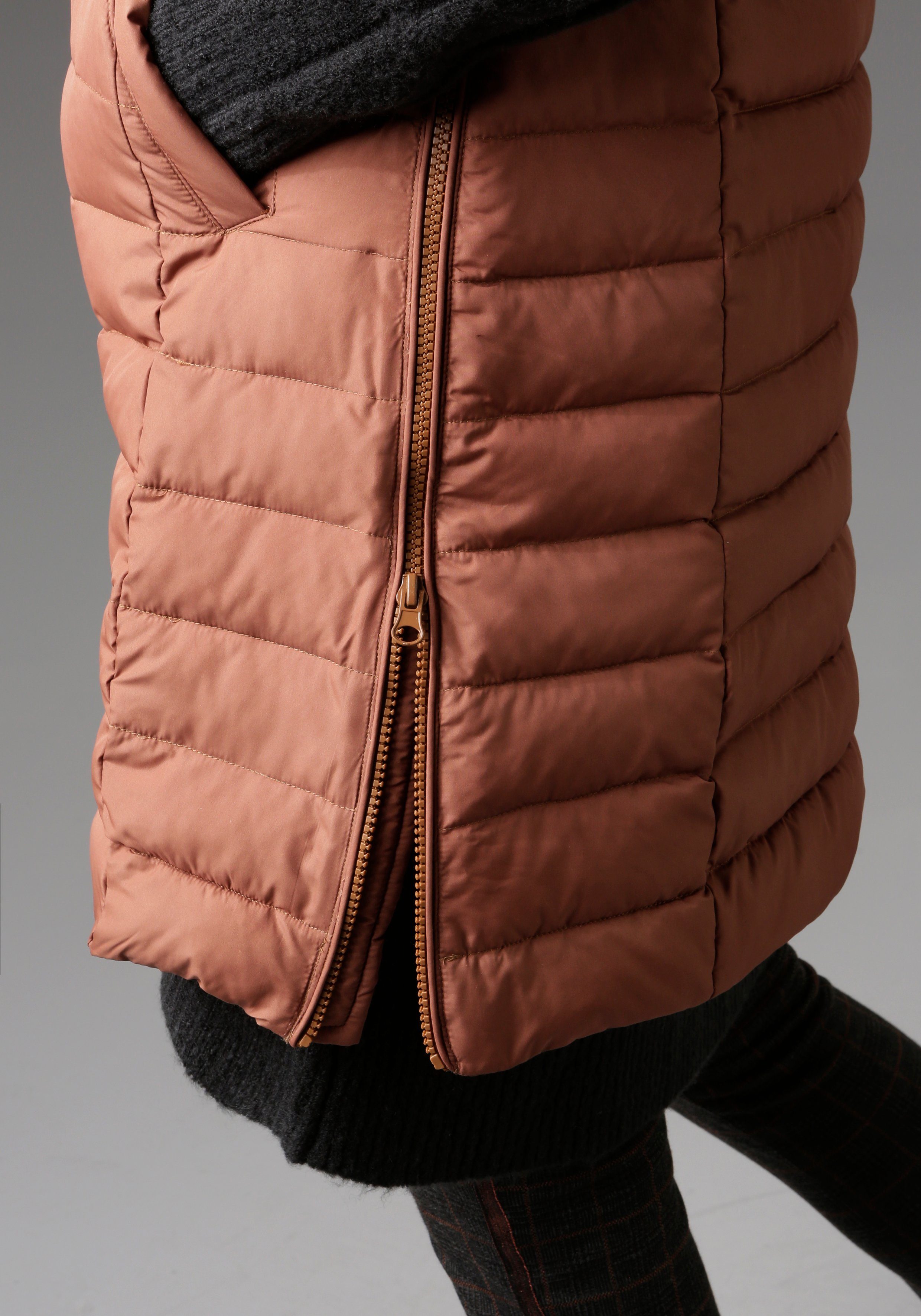 Aniston CASUAL Bodywarmer met verstelbare capuchon